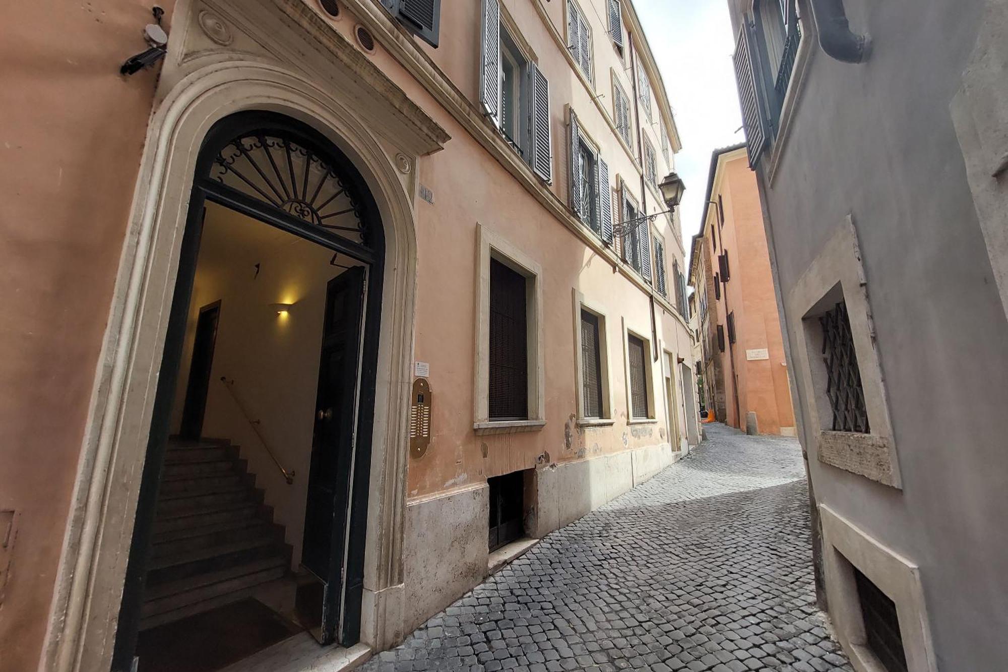 Apartment Piazza Venezia Rome