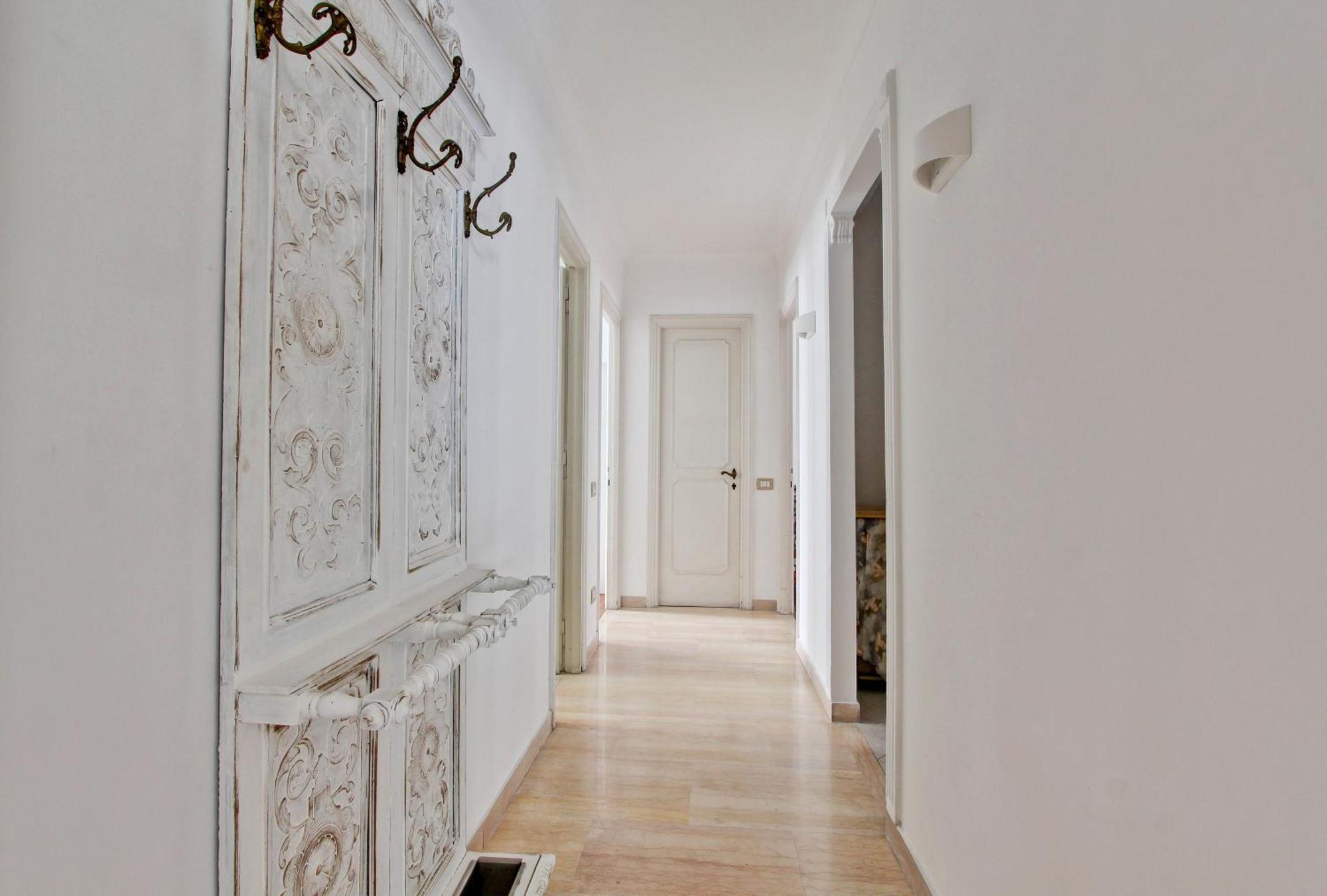 Elle House * Roma