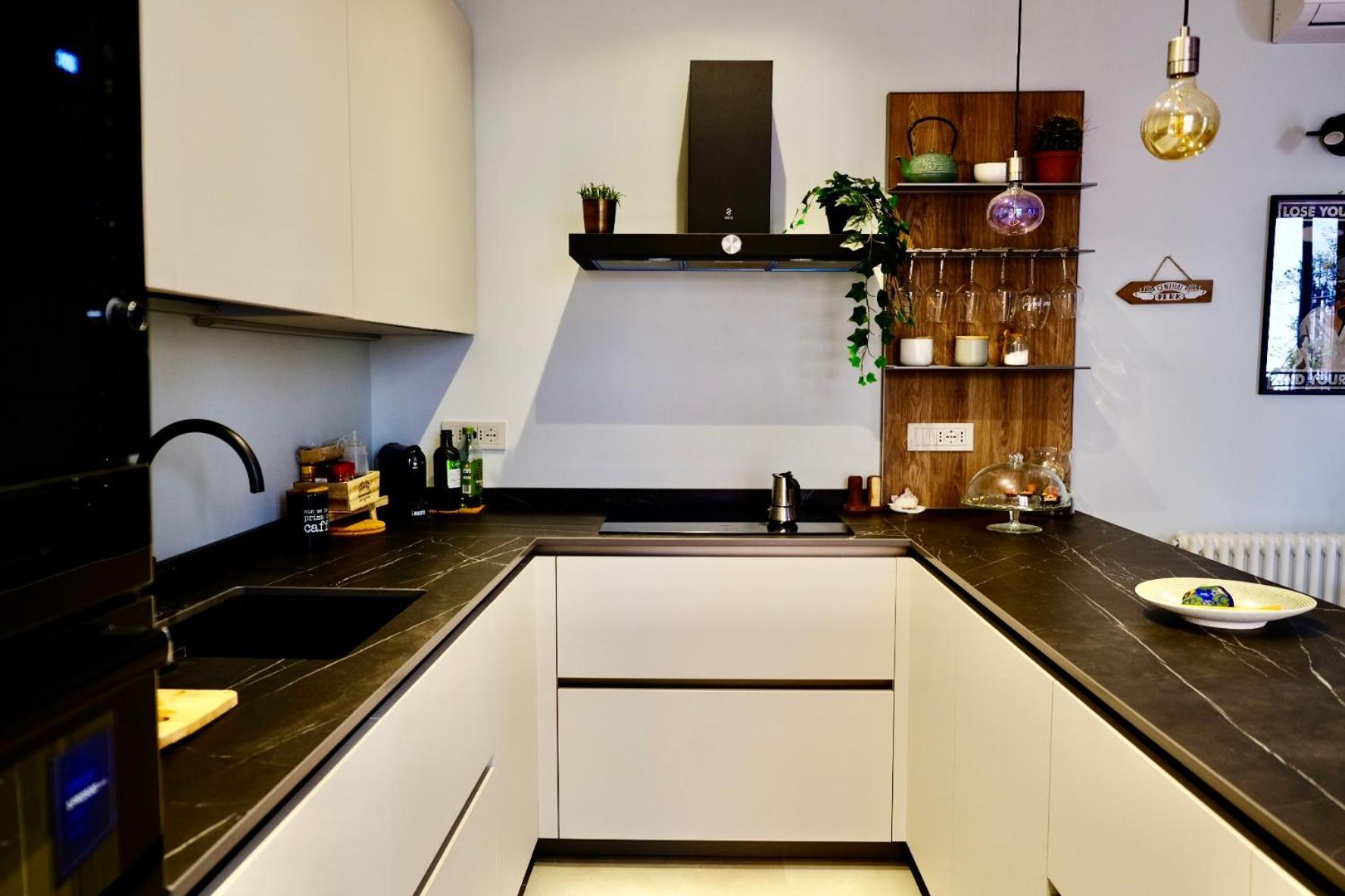 Leopardis Apartment