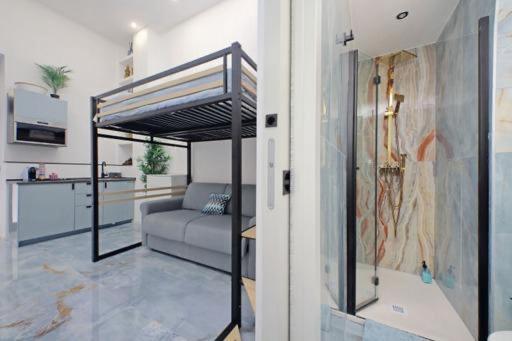 Apartment Monti Piano Terra Particolare *