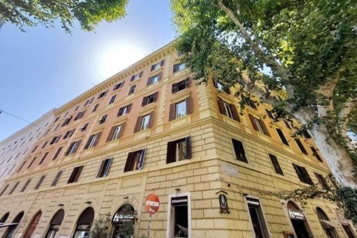 Monti Piano Terra Particolare Apartment *