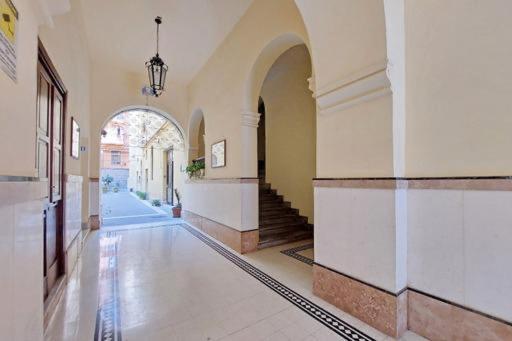 Monti Piano Terra Particolare *