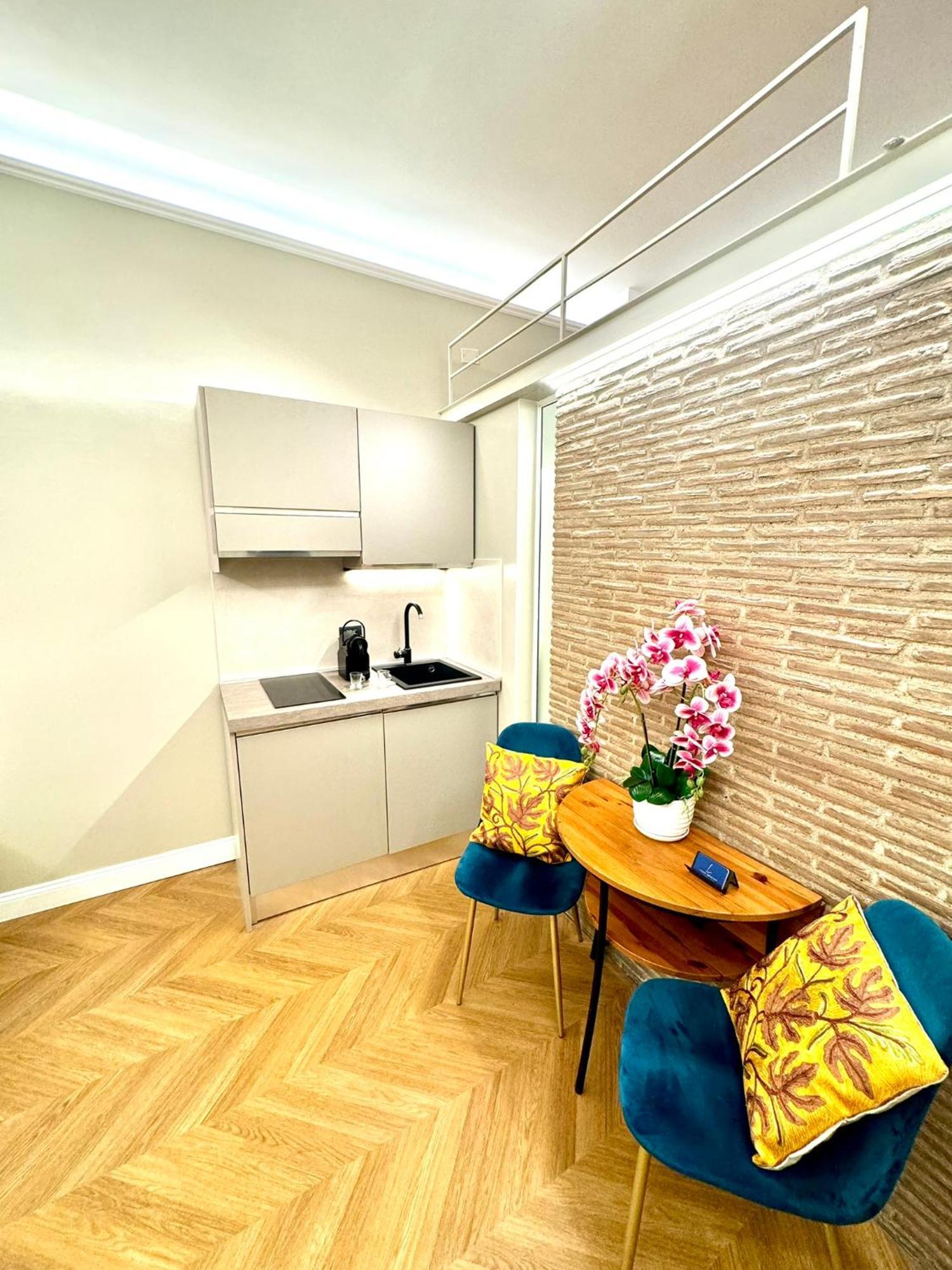 Vatican Loft - Liberty Collection Apartment *
