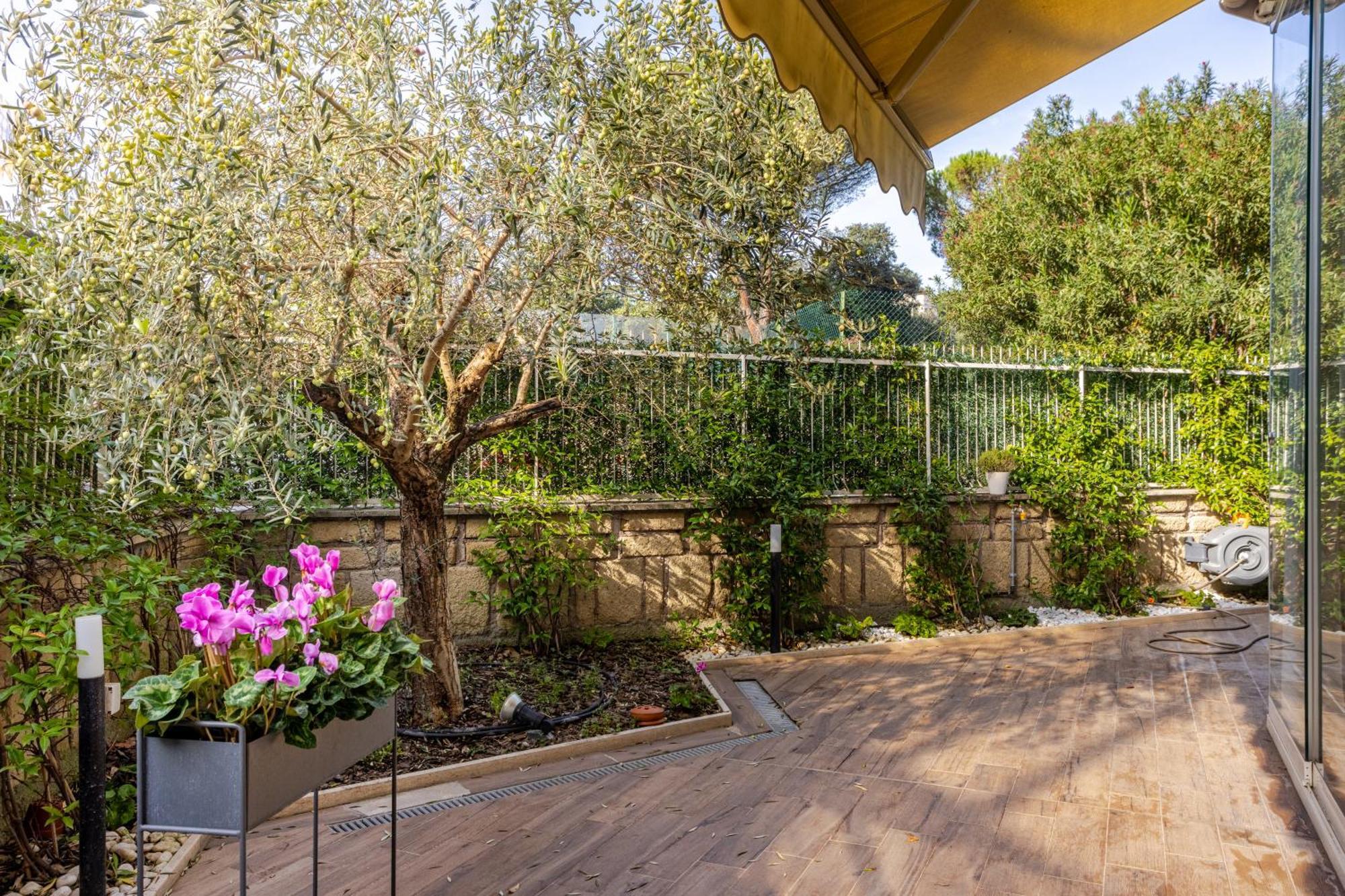 Fleming Hill - Free Private Parking & Garden Apartment