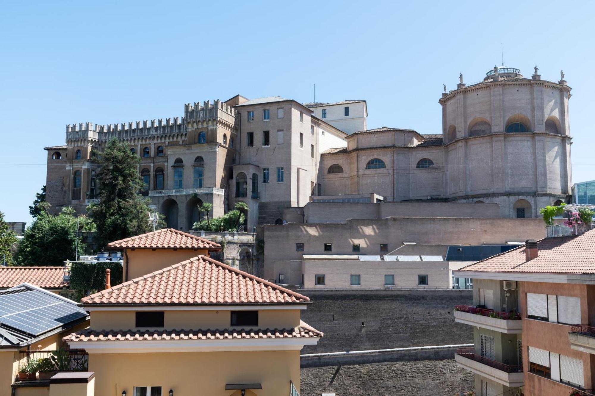Bed & Breakfast Sistine Chapel View Check-in From 3 Pm To 10 Pm