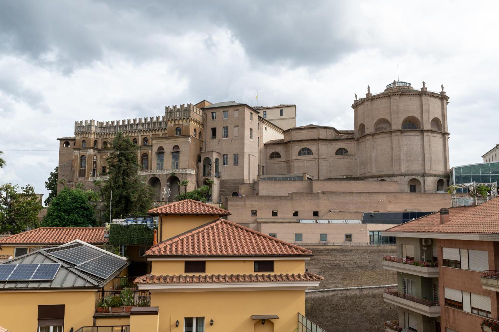 Sistine Chapel View Check-in From 3 Pm To 10 Pm Rome