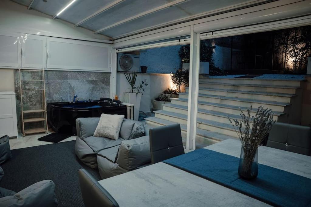 Vatican Garden Jacuzzi Apartment Rome