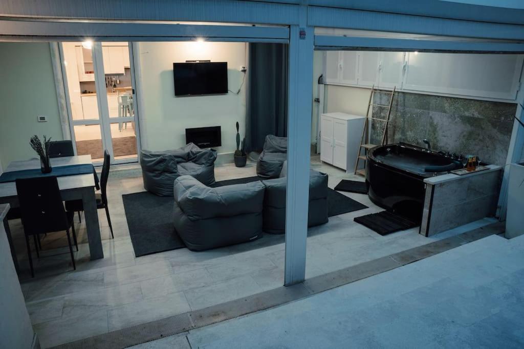Vatican Garden Jacuzzi Apartment Rome