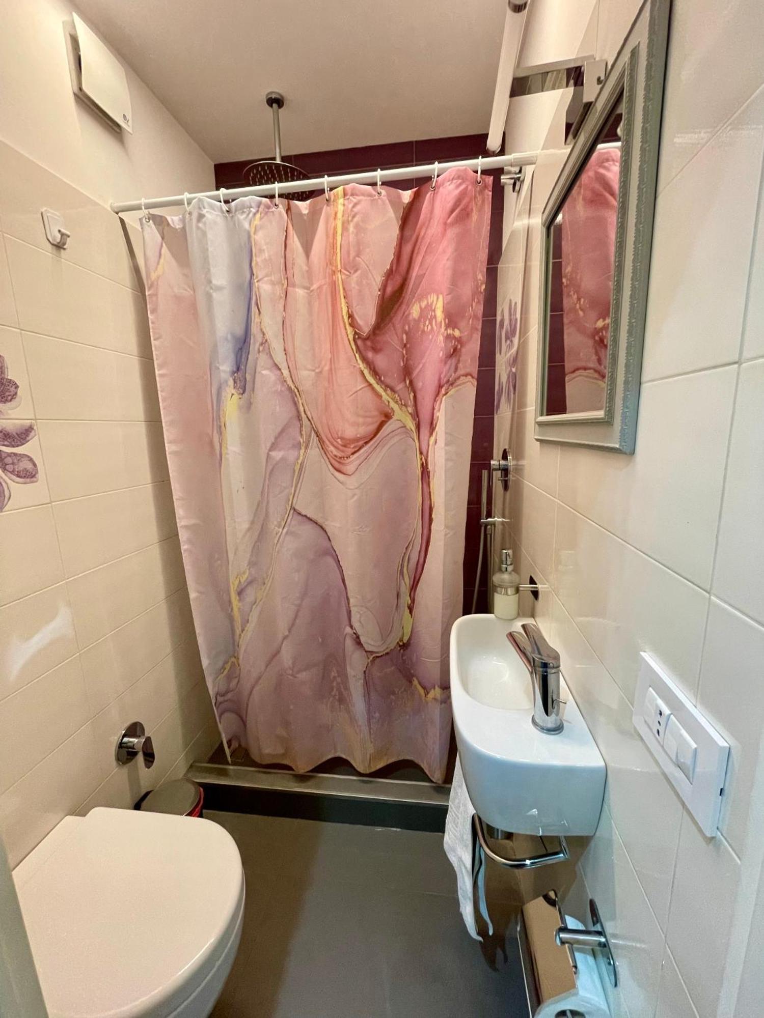 Privatehouseinrome Apartment *