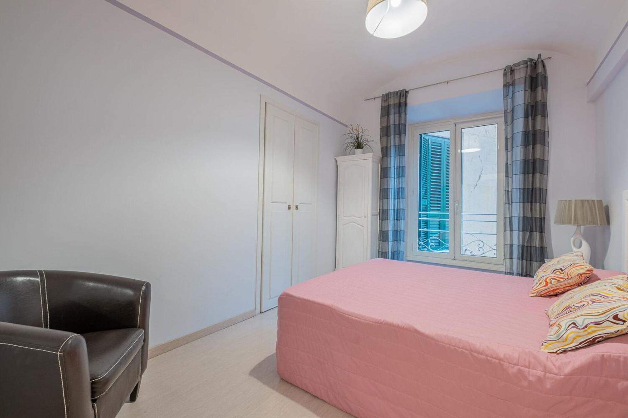 Apartment In Via Merulana By Halldis
