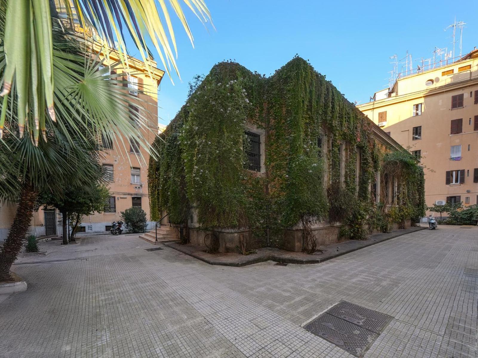 Elena's - Piramide Metro Station Apartment Rome