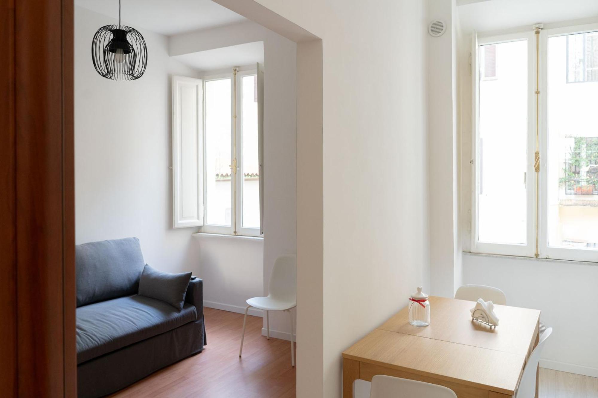 Rossovino A Apartment