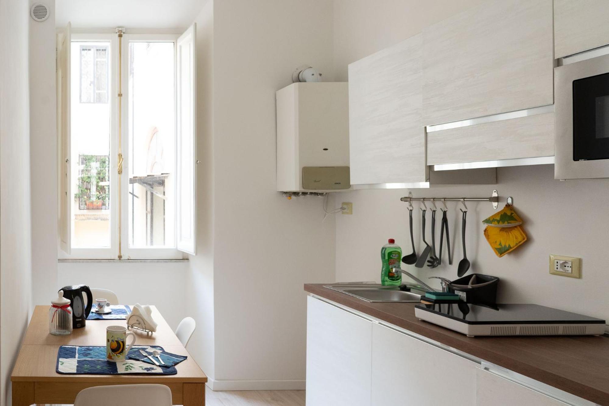 Rossovino A Apartment *