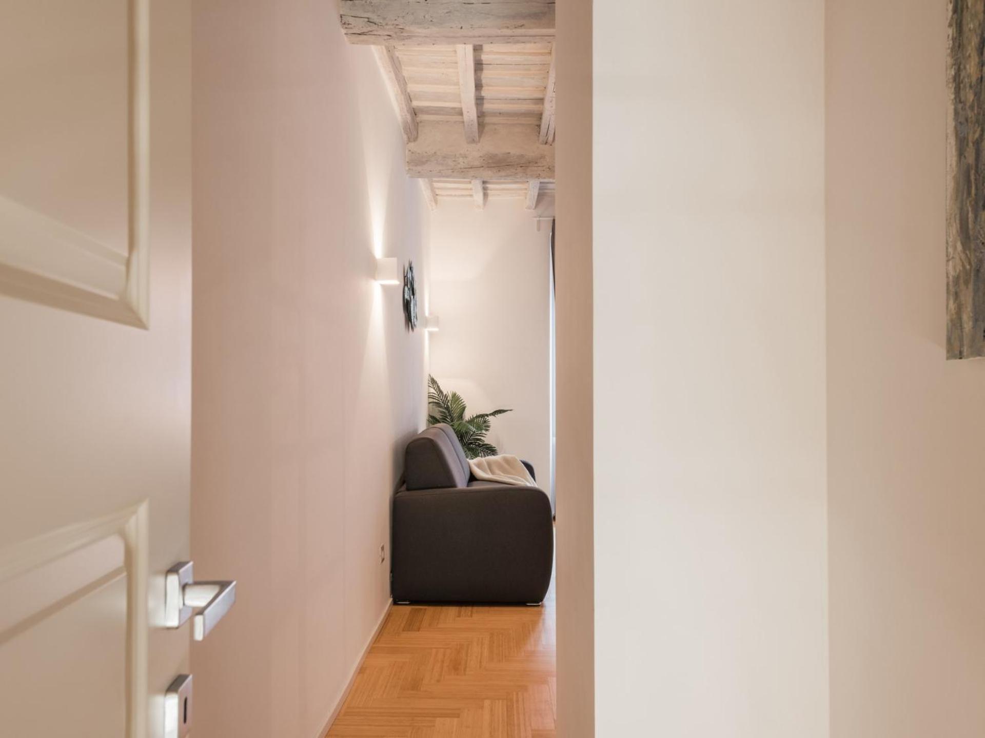 Apartment The Rent - Charming Two-bedroom Near The Vatican *