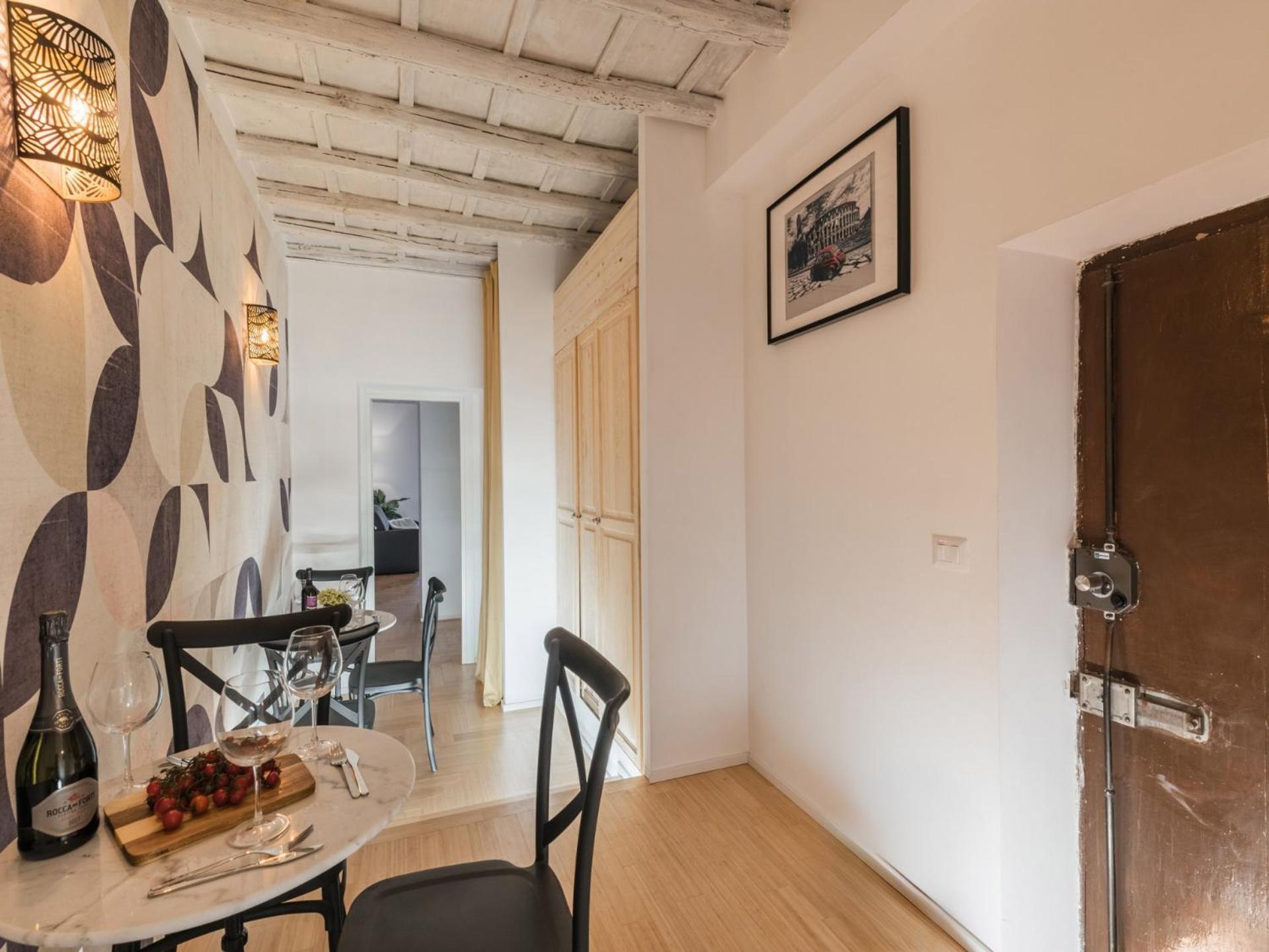 Apartment The Rent - Charming Two-bedroom Near The Vatican *