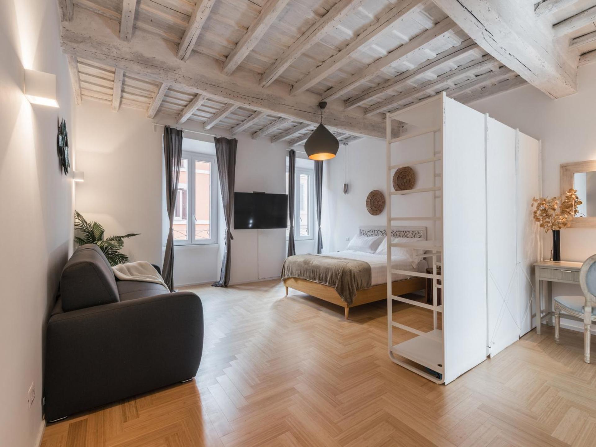 The Rent - Charming Two-bedroom Near The Vatican Rome