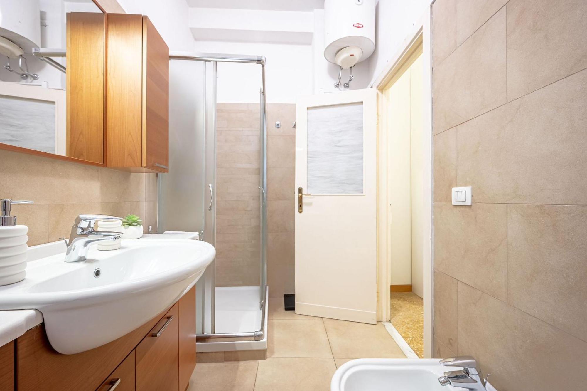 Apartment King Size Wifi Air Conditioning Tv50 10min Colosseo-trastevere