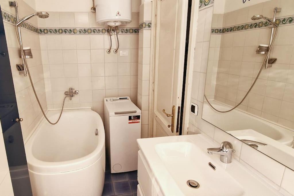 Apartment Piramide Metro B Rome