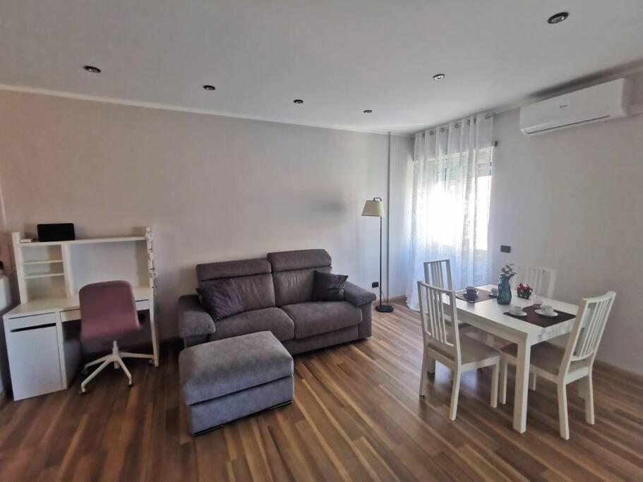 La Regina Tiberina Apartment *