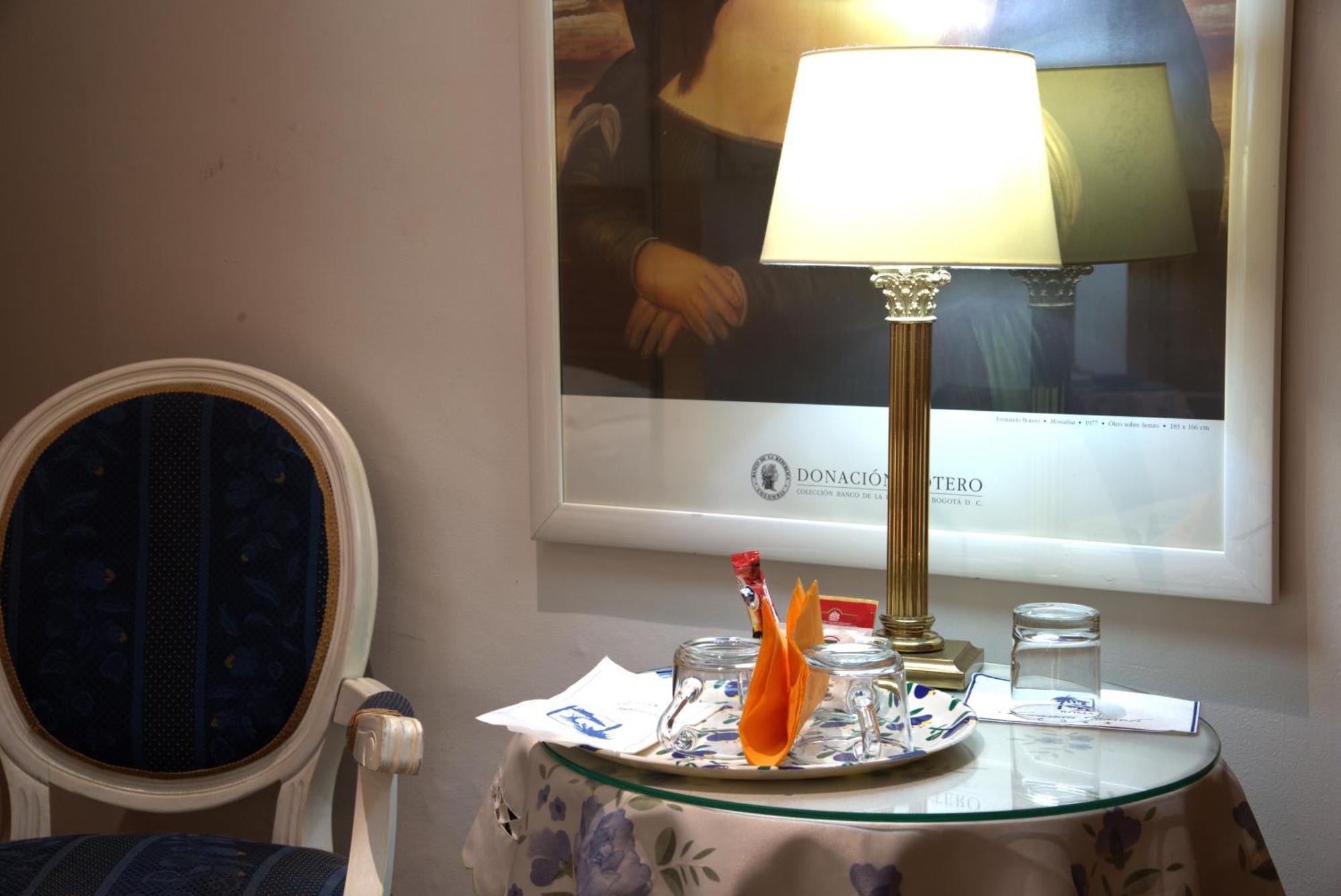Hotel Cairoli