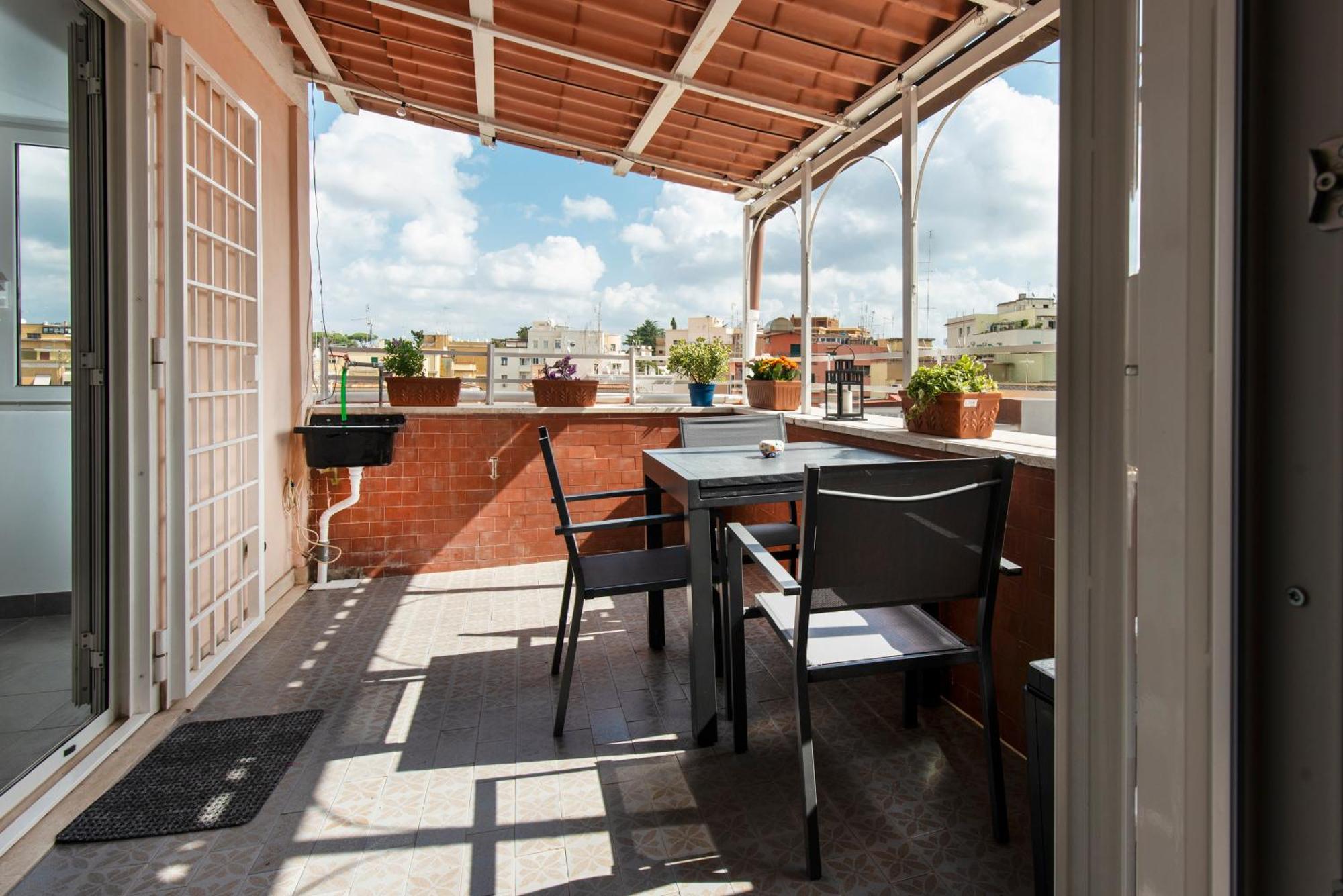 Attichetto Monteverde Apartment Rome