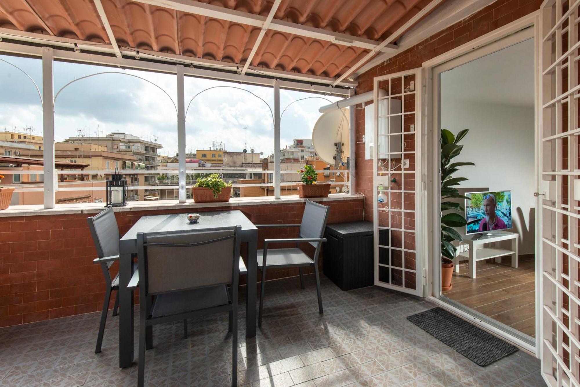 Attichetto Monteverde Rome