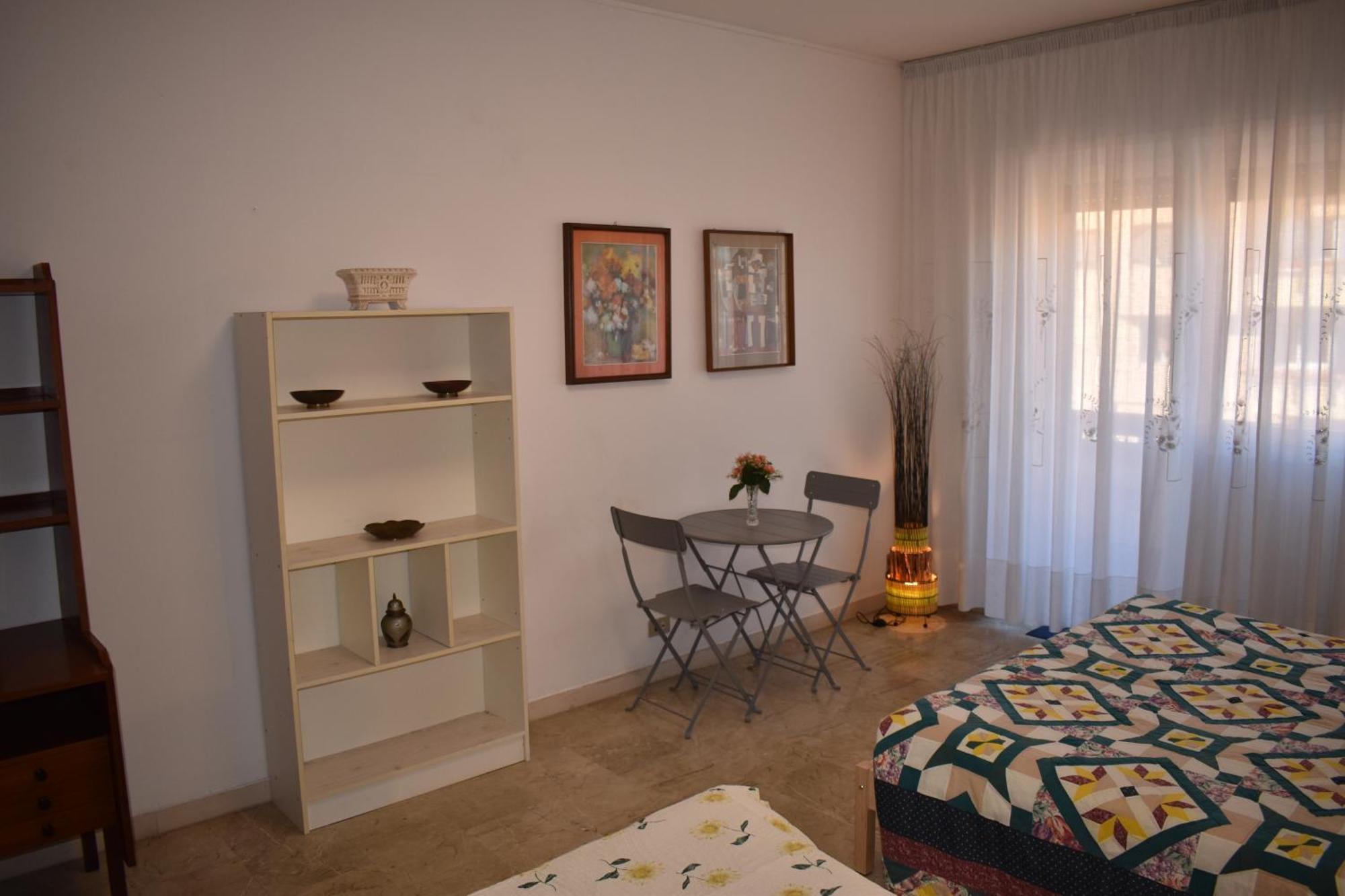 Vacanze Romane Apartment *