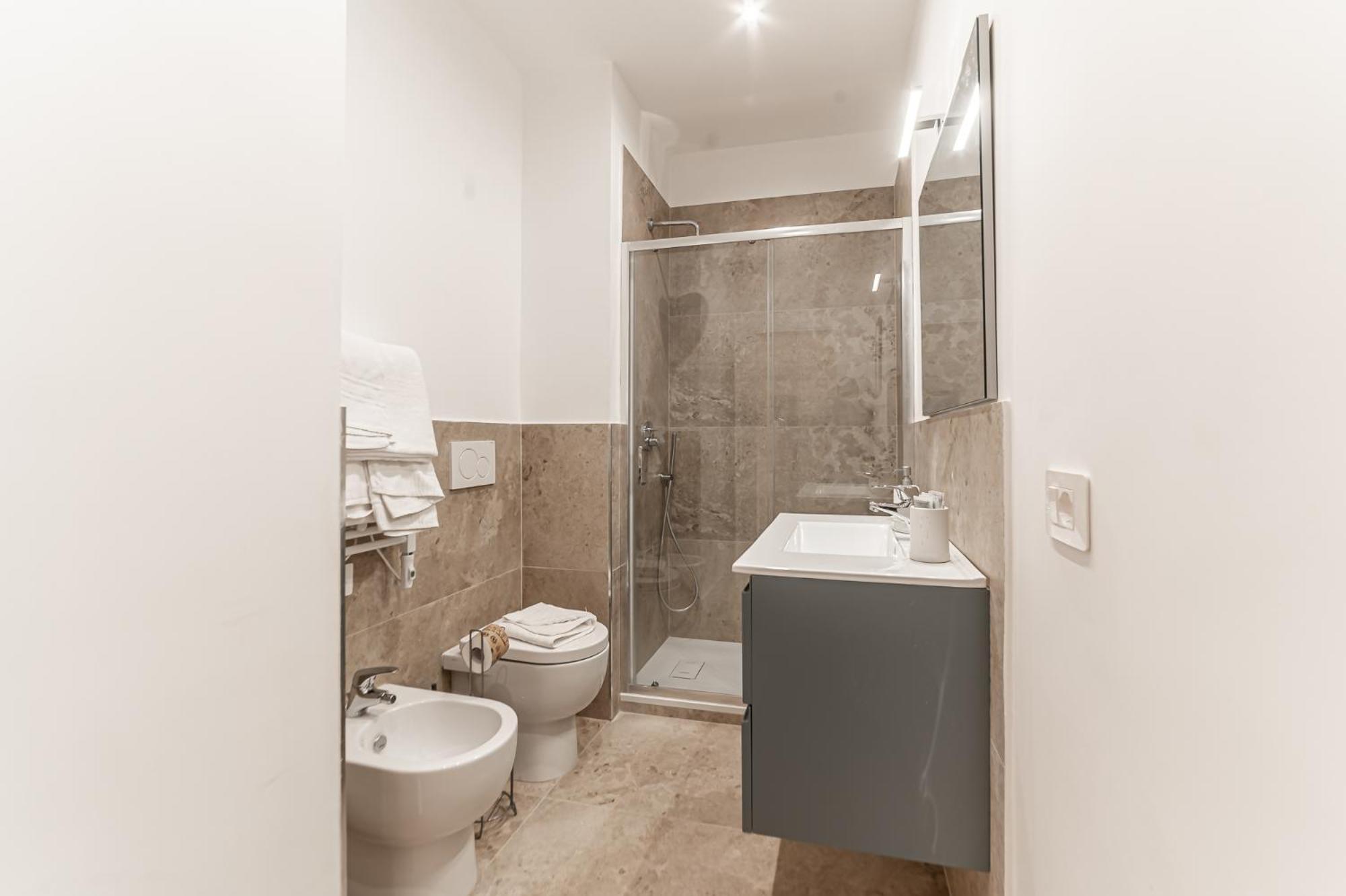 Casa Martini - Vatican And Metro Ottaviano Apartment *