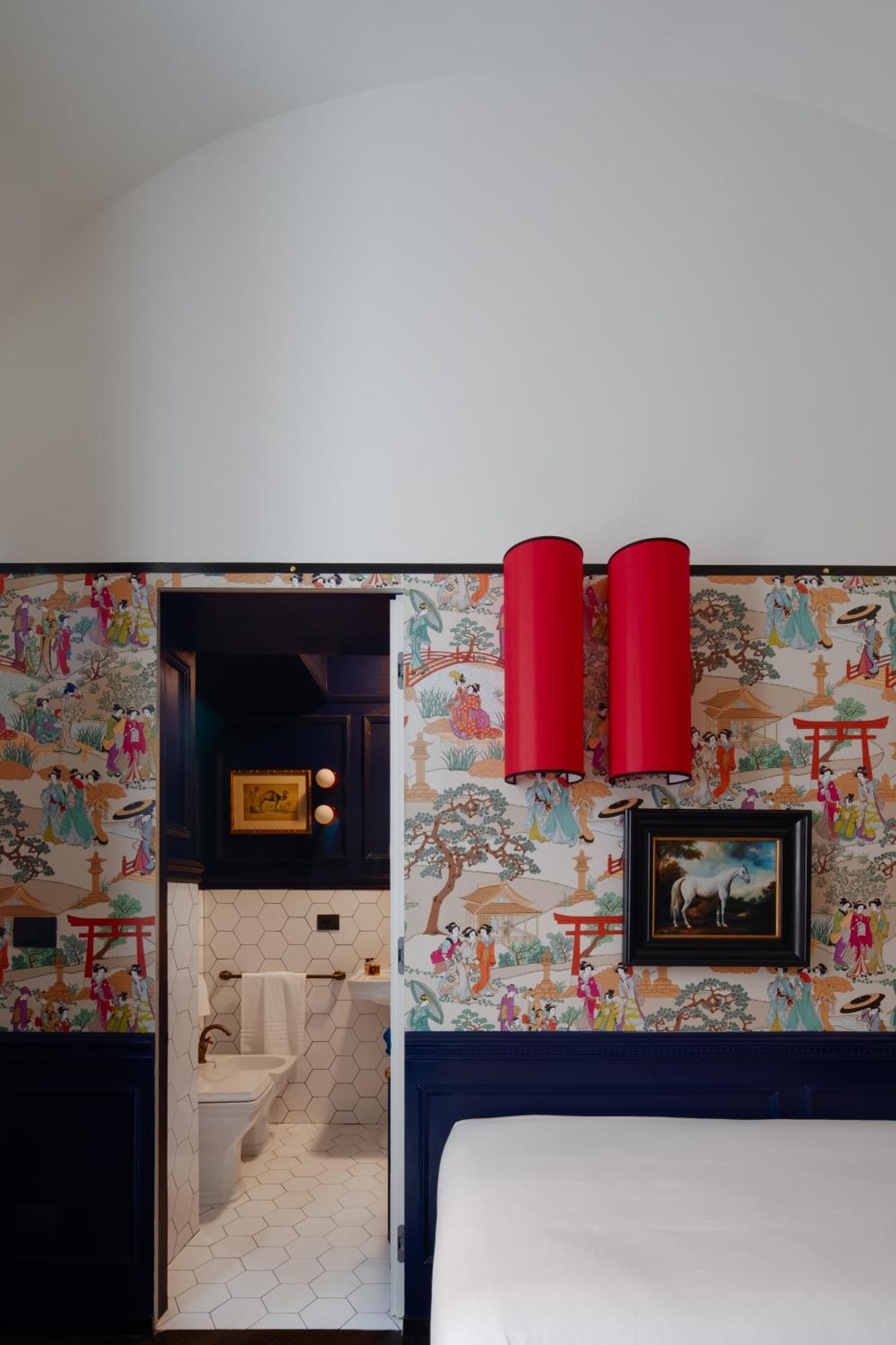 The Couper Condotti Hotel *