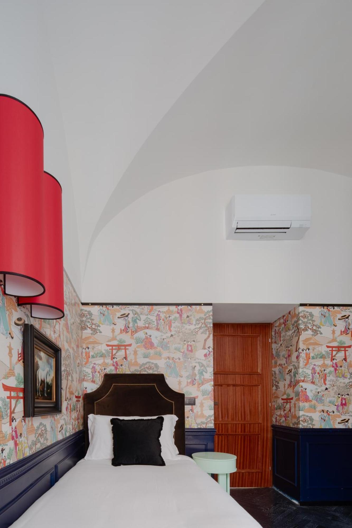 The Couper Condotti Hotel *
