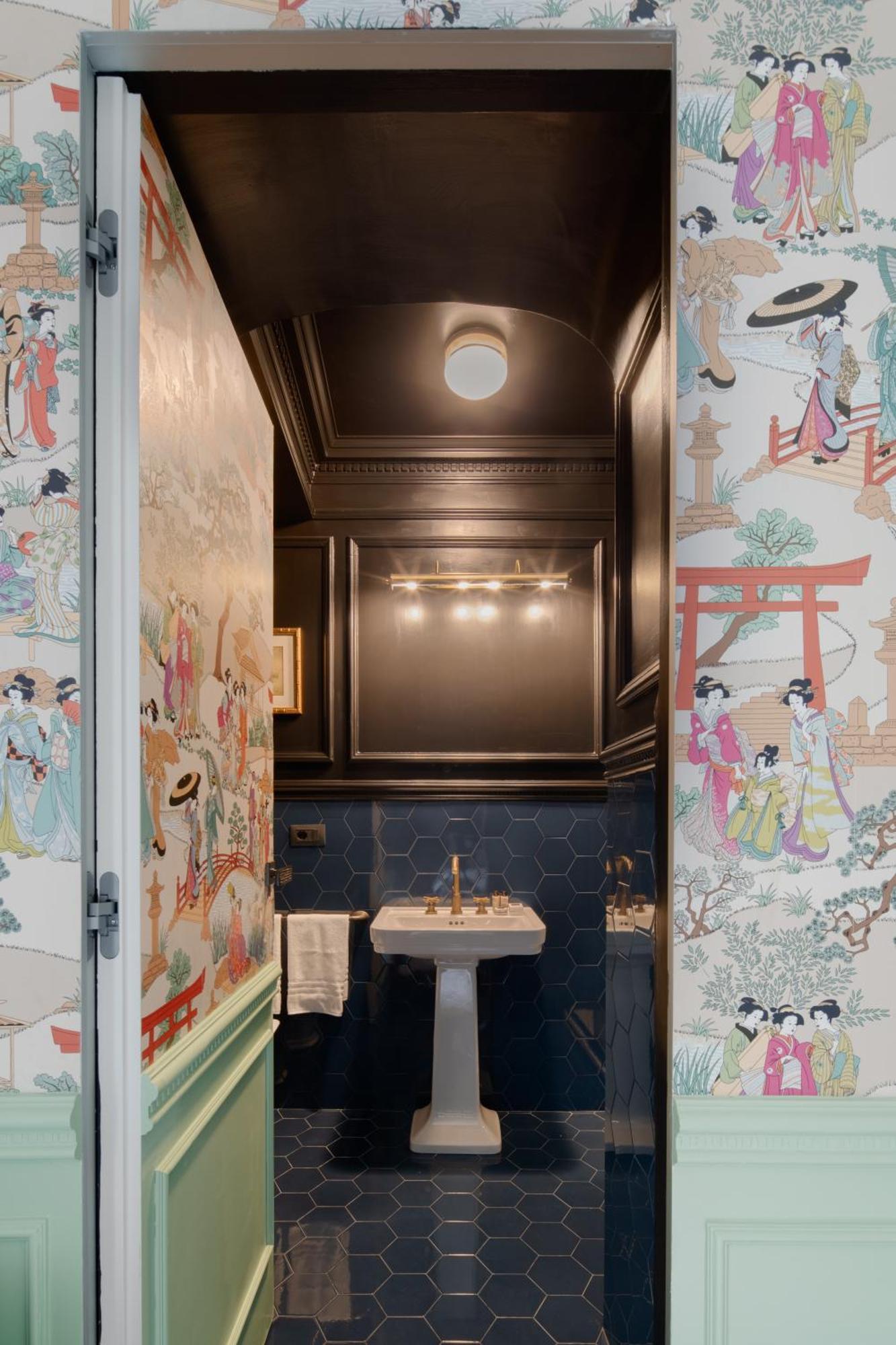 The Couper Condotti Hotel Roma