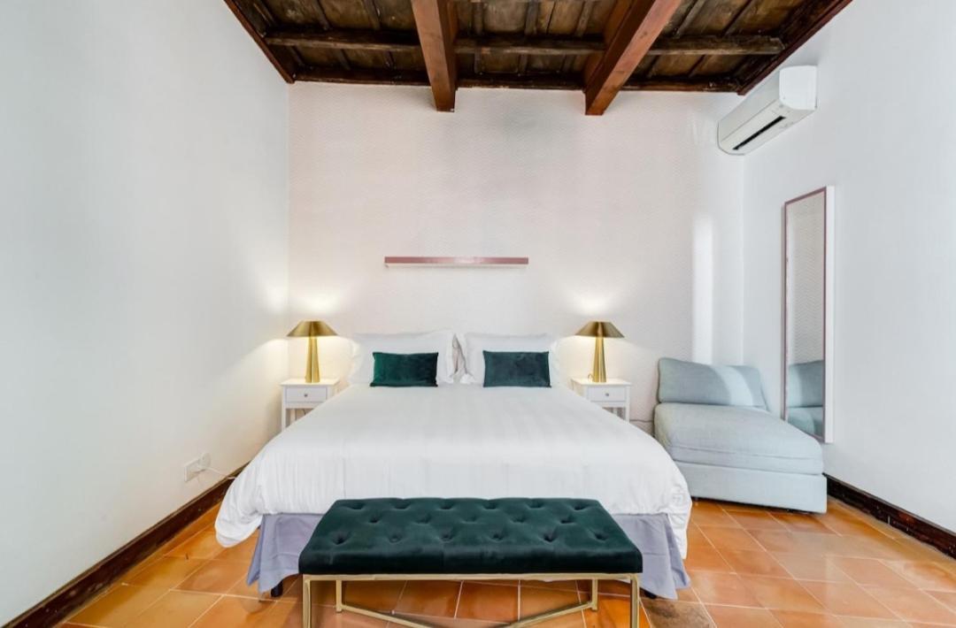 Bed & Breakfast Paradise *
