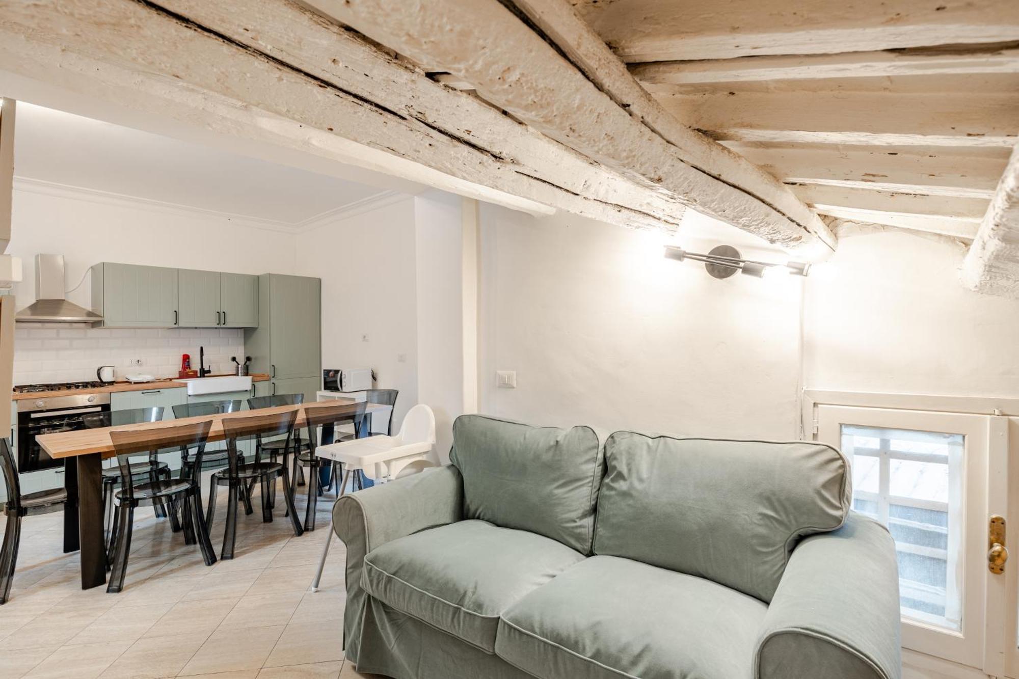 Appartamento Casa Storica 4bdr Con Terrazza A Campo De Fiori