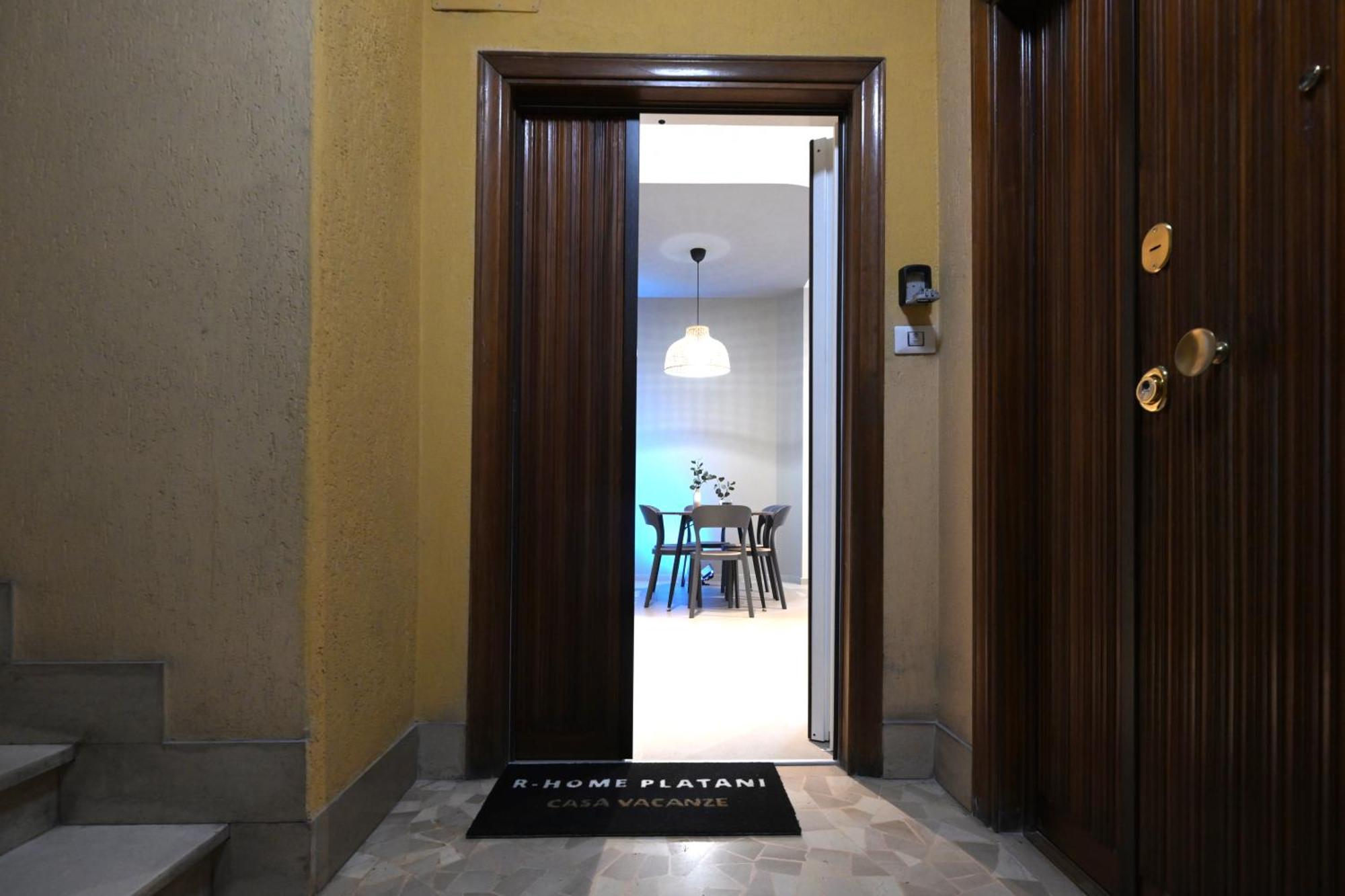 Apartment Rhome Platani