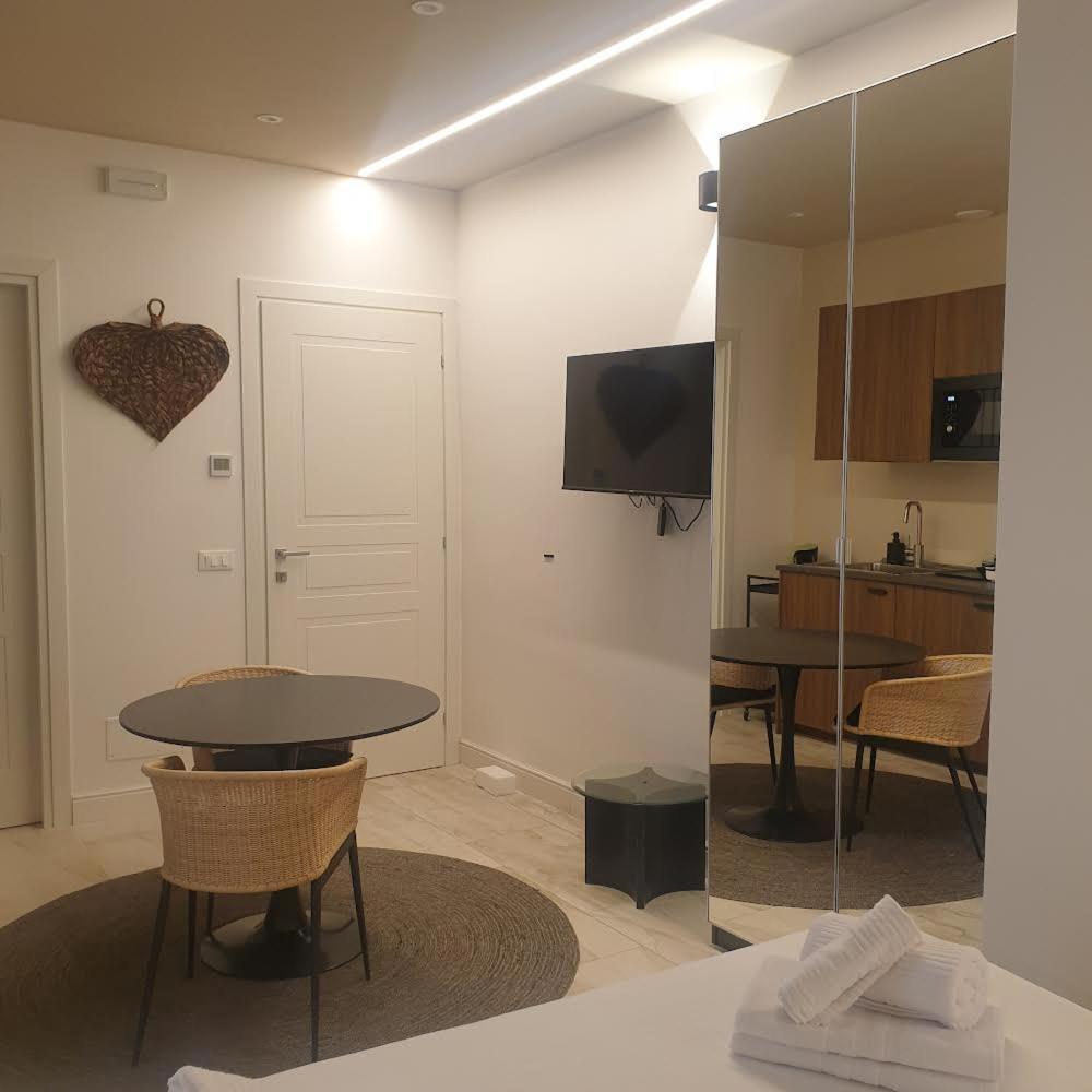 Elegante - Colosseo Apartment Rome