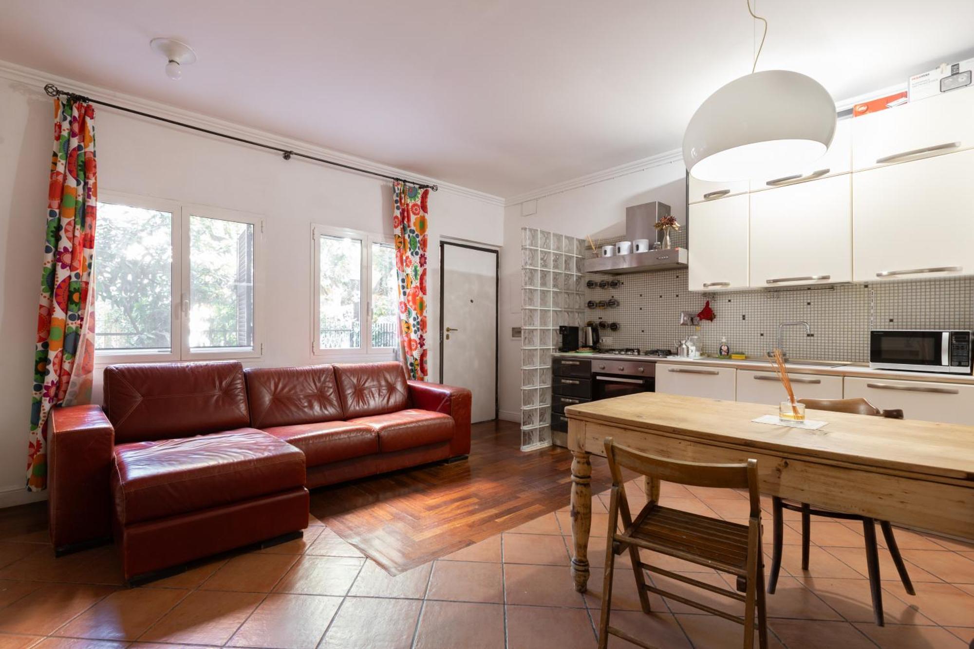 Elegant In Trastevere Apartment *