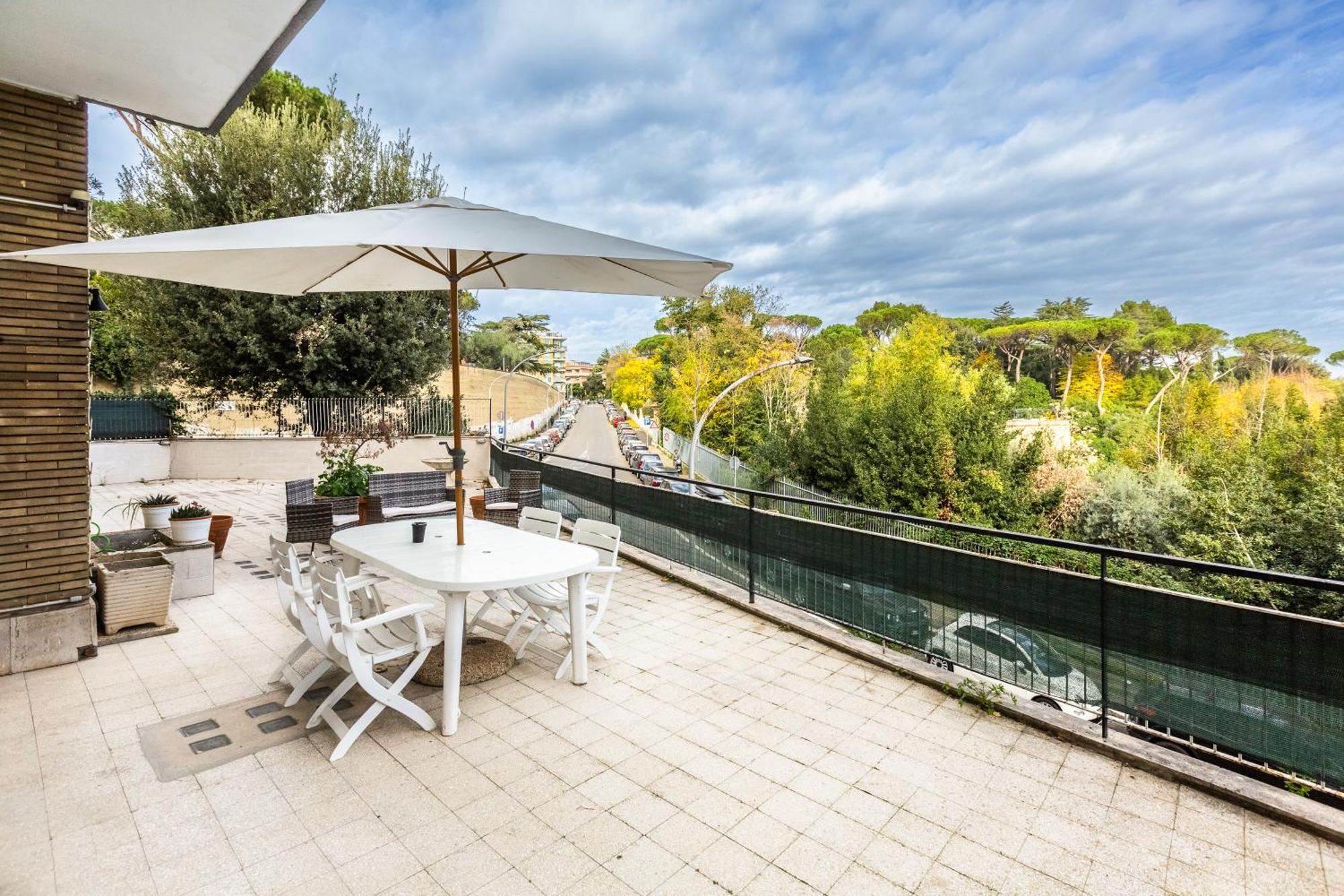 Zaira Terrace