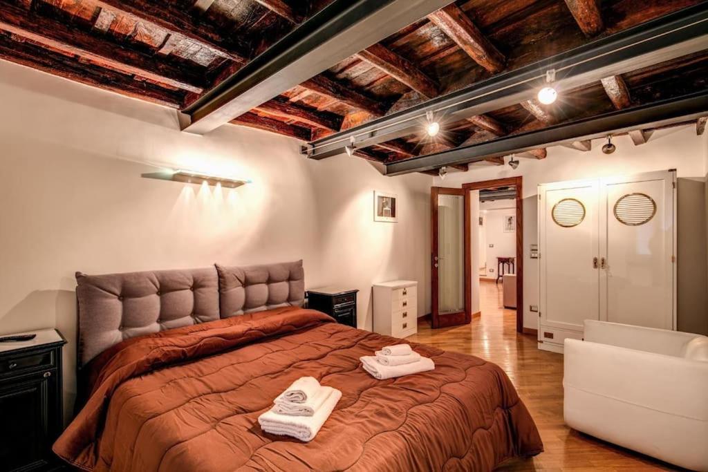 Apartment Colosseum House