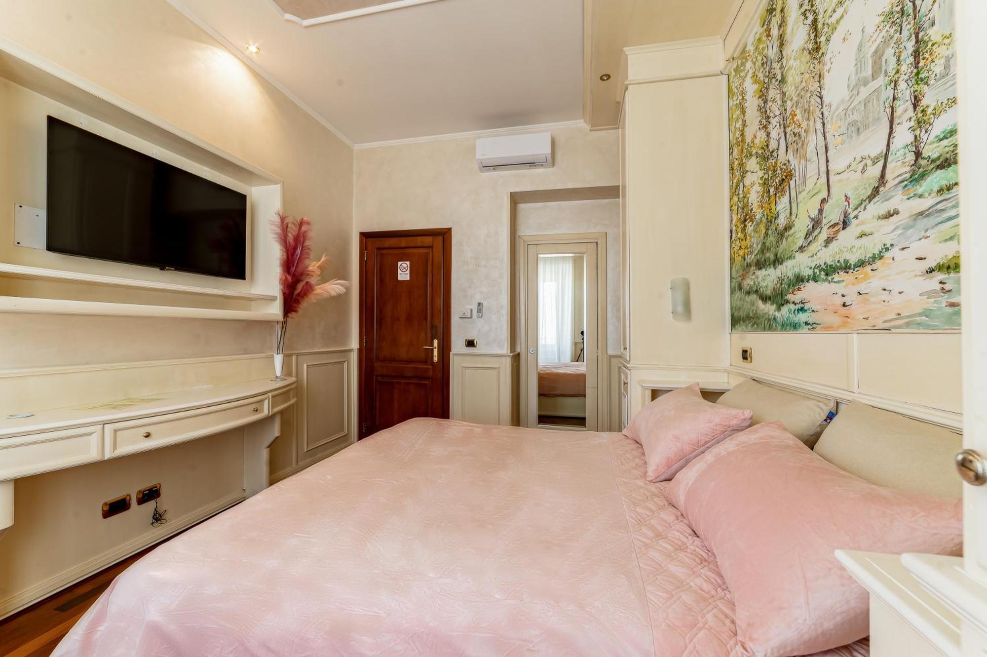 Downtown Luxury - Termini Train Station Bed & Breakfast