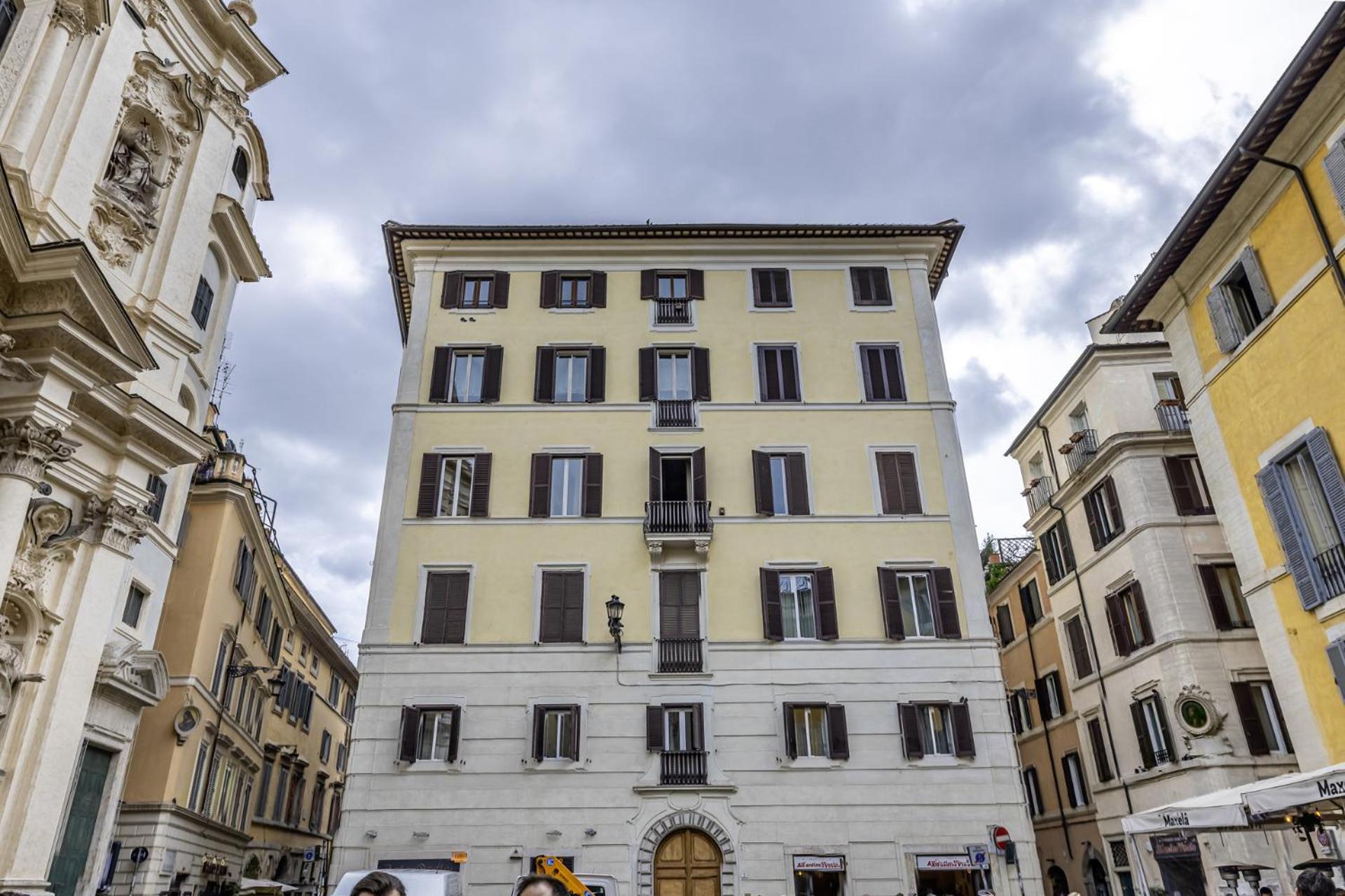 Piazza Della Maddalena View Rome