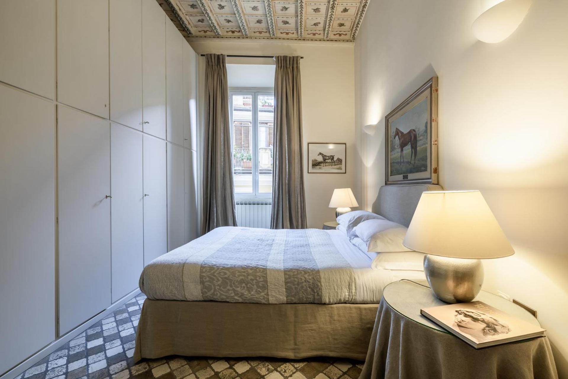 Apartment Piazza Della Maddalena View *