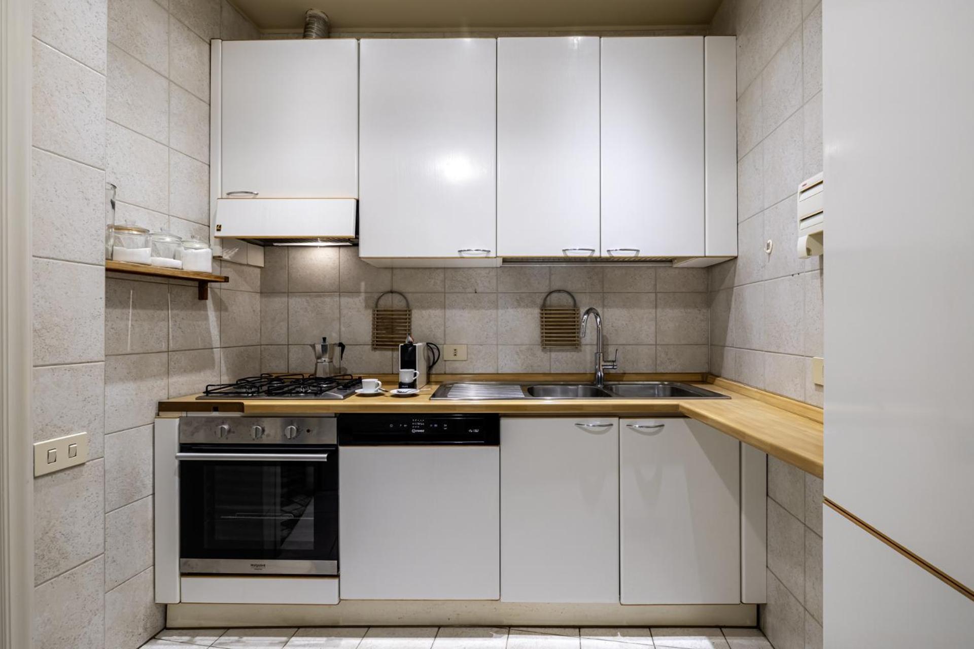 Piazza Della Maddalena View Apartment Rome