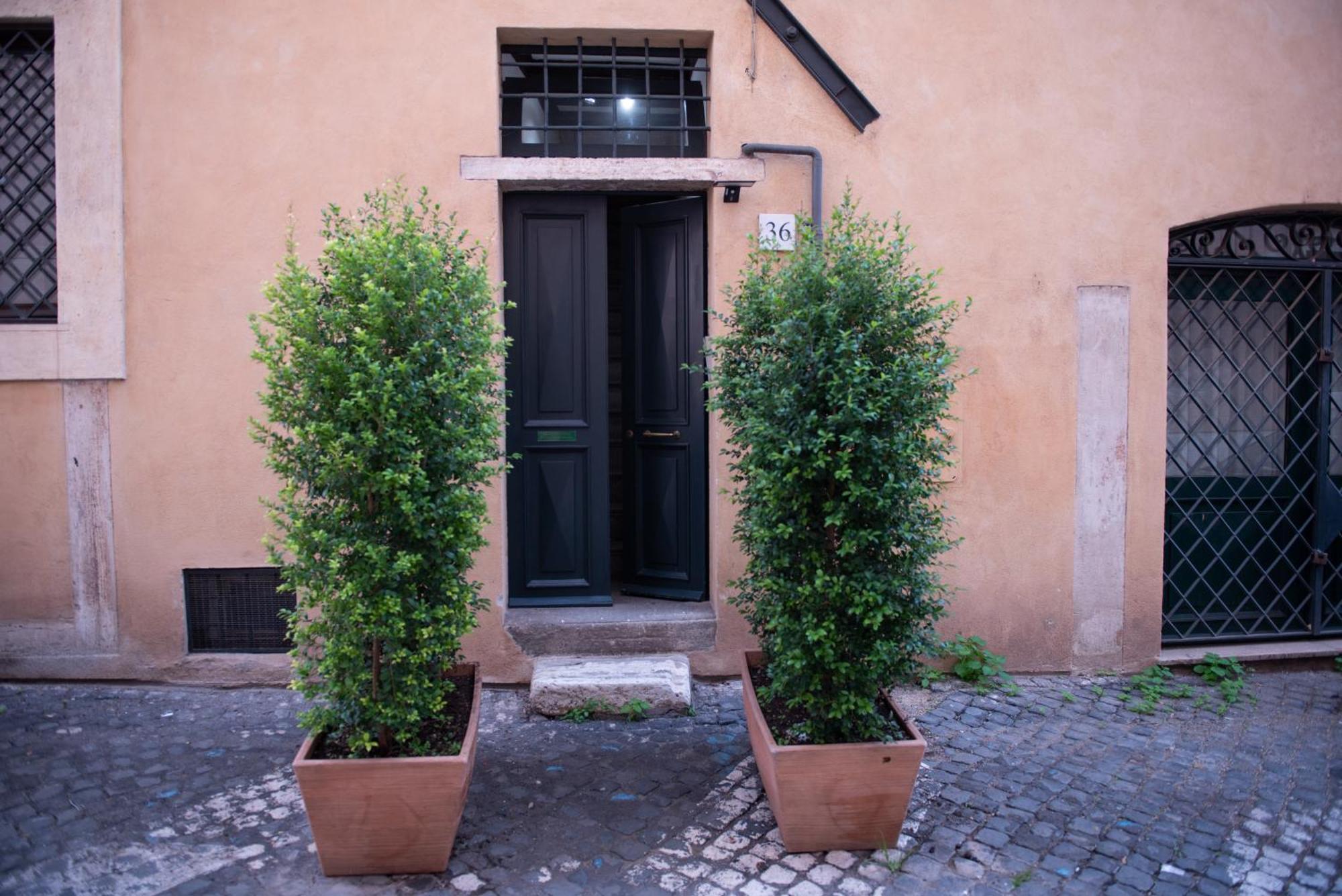 Romantica Bocca Della Verita Apartment