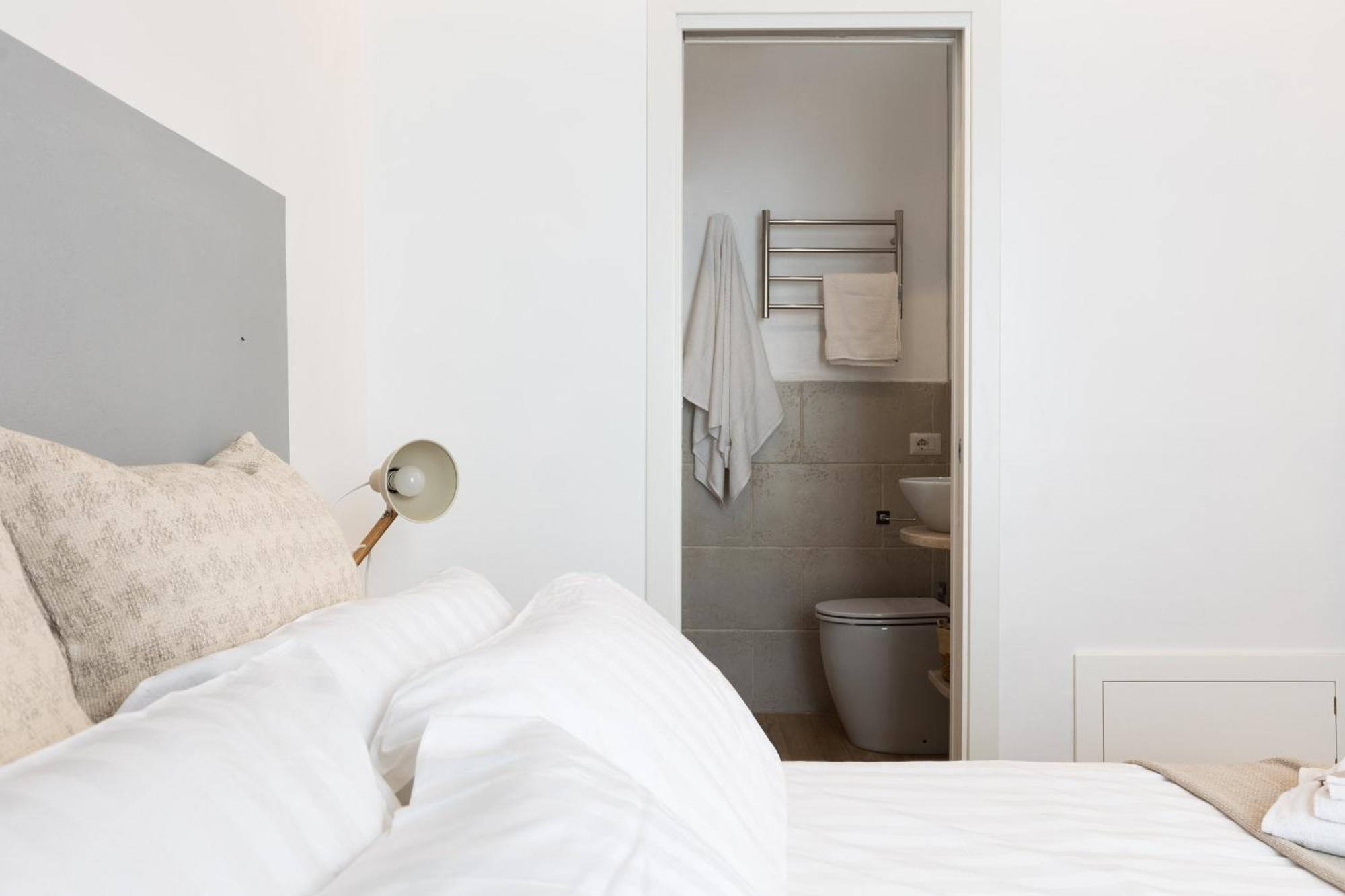 Bed & Breakfast La Maison Du Charme Rome
