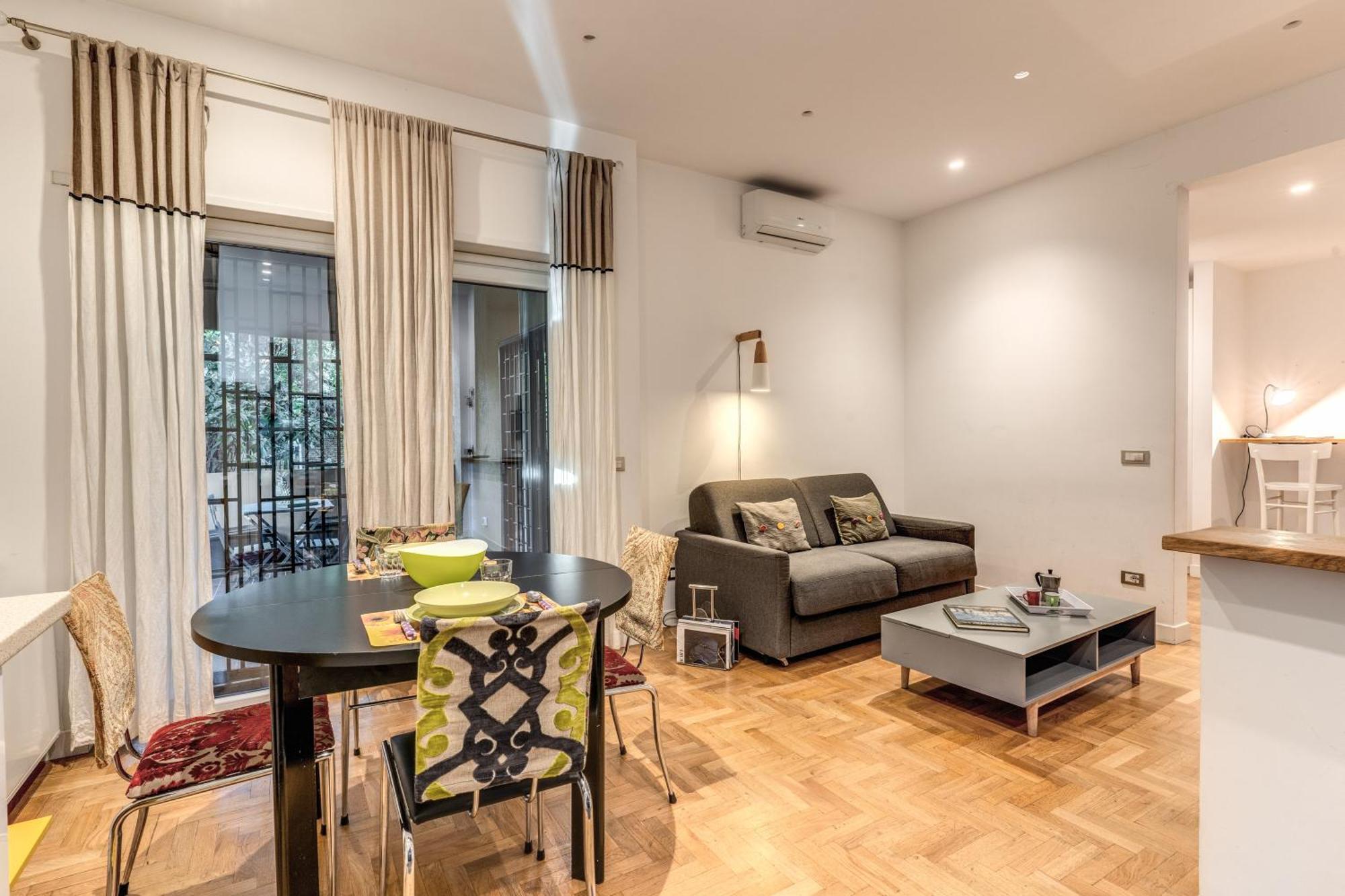Apartment Romantic Piccolomini Lux