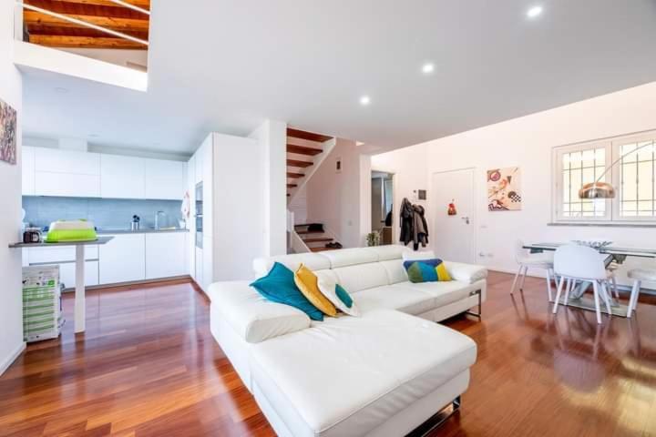 Apartment Realty Company Spagna Rome