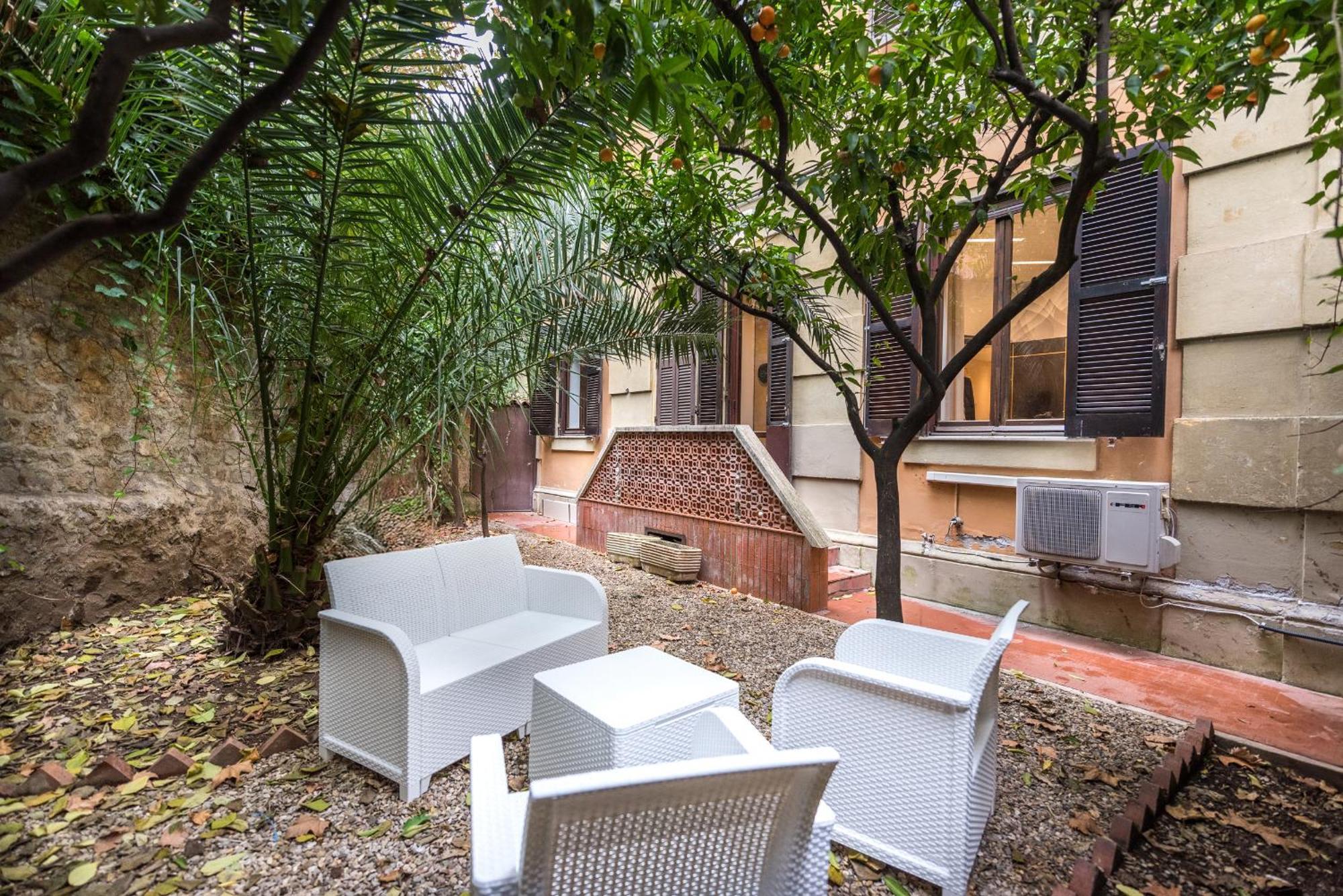 Apartment La Dolce A Trastevere Luxury 3 Bedroom In Centro