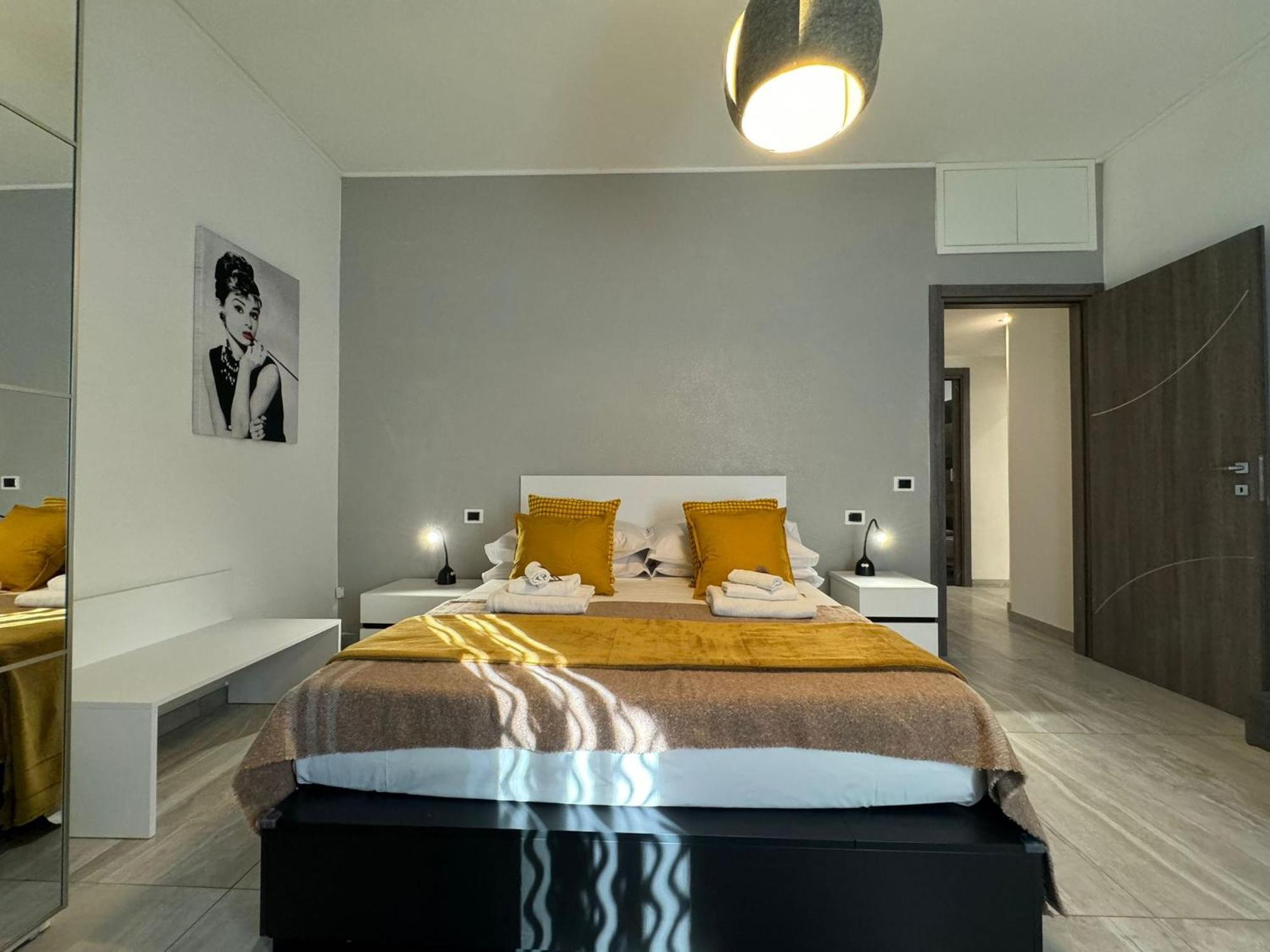 Elegant Escape By Ionio Metro * Rome