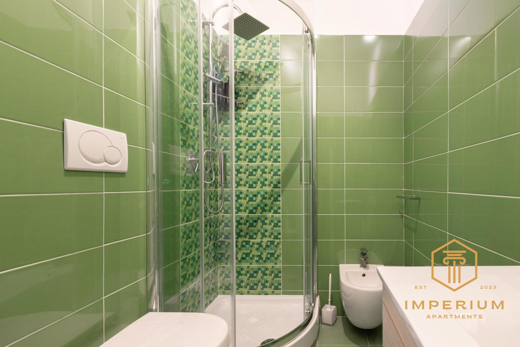 Apartment Imperium Deluxe - 300mt To Metro B, 3 Bedrooms, Panoramic View, A-c Rome