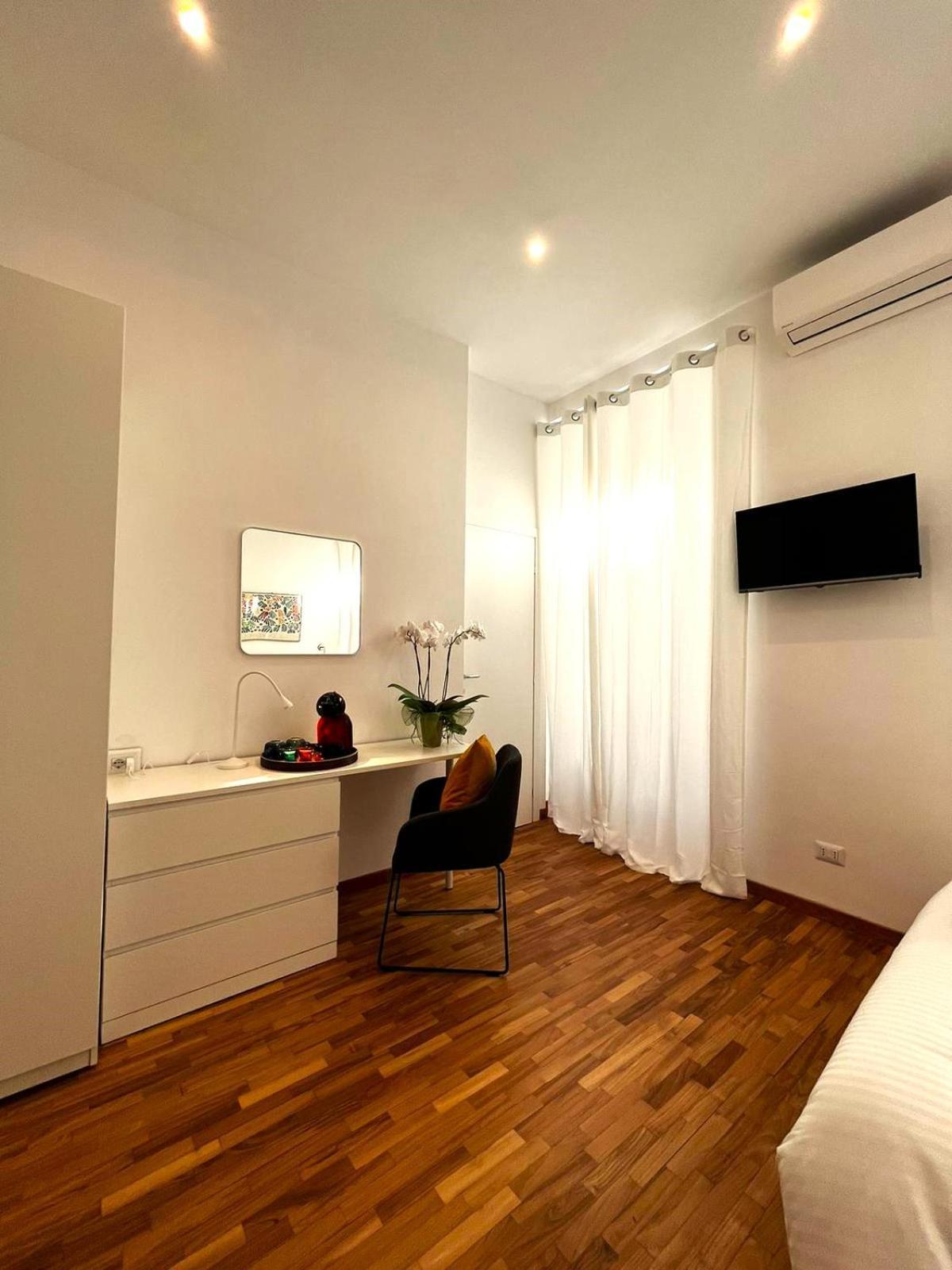 71 Guest house *